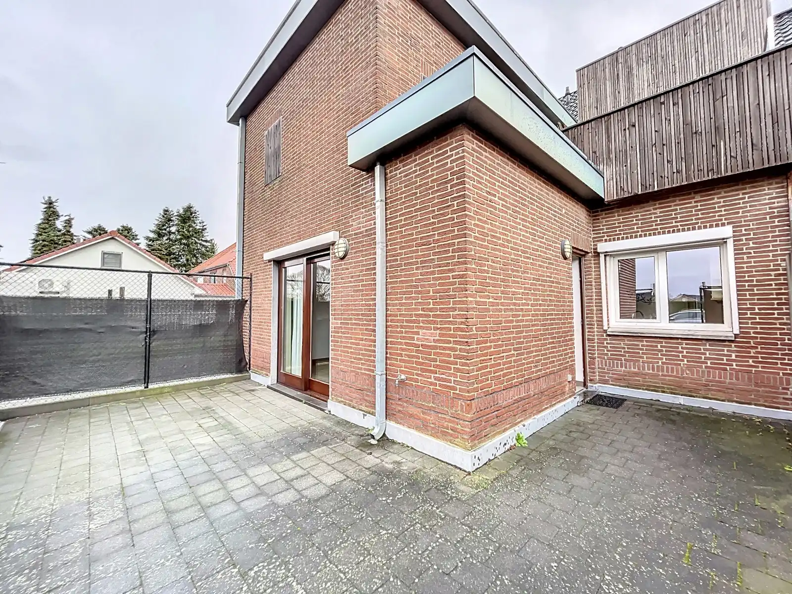 Gelijkvloers appartement met 2 slpk. nabij Kinrooi centrum foto 13