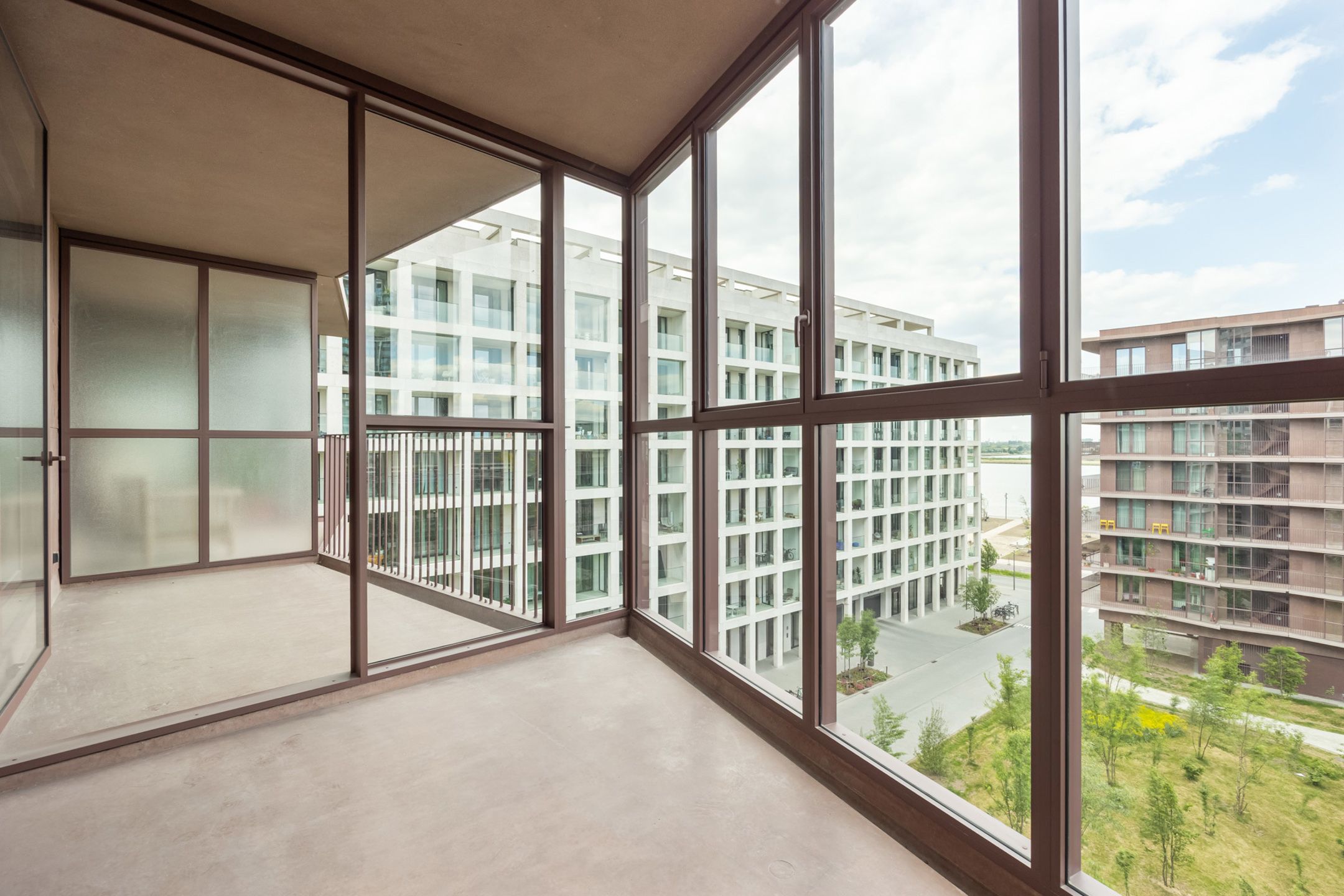 ANTWERPEN-ZUID - Tweeslaapkamer appartement met royale terrassen foto 12