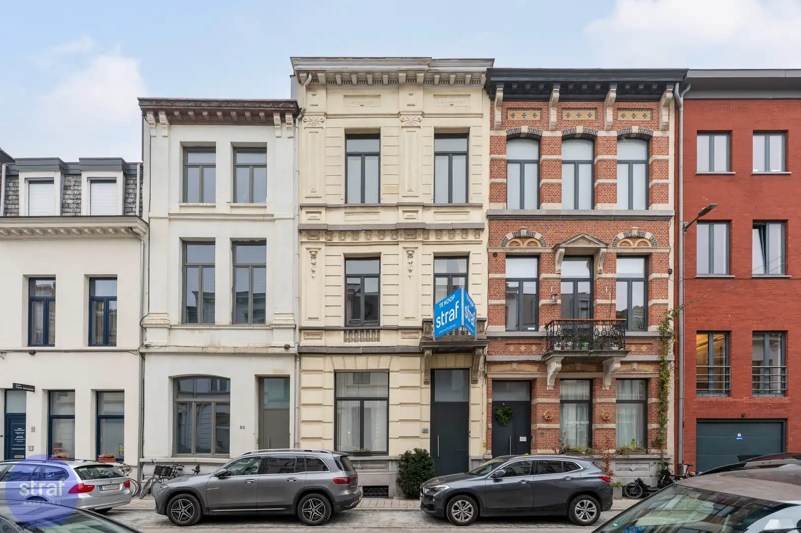 Klassevol Herenhuis met 6 slaapkamers met grote zonnige tuin foto 27