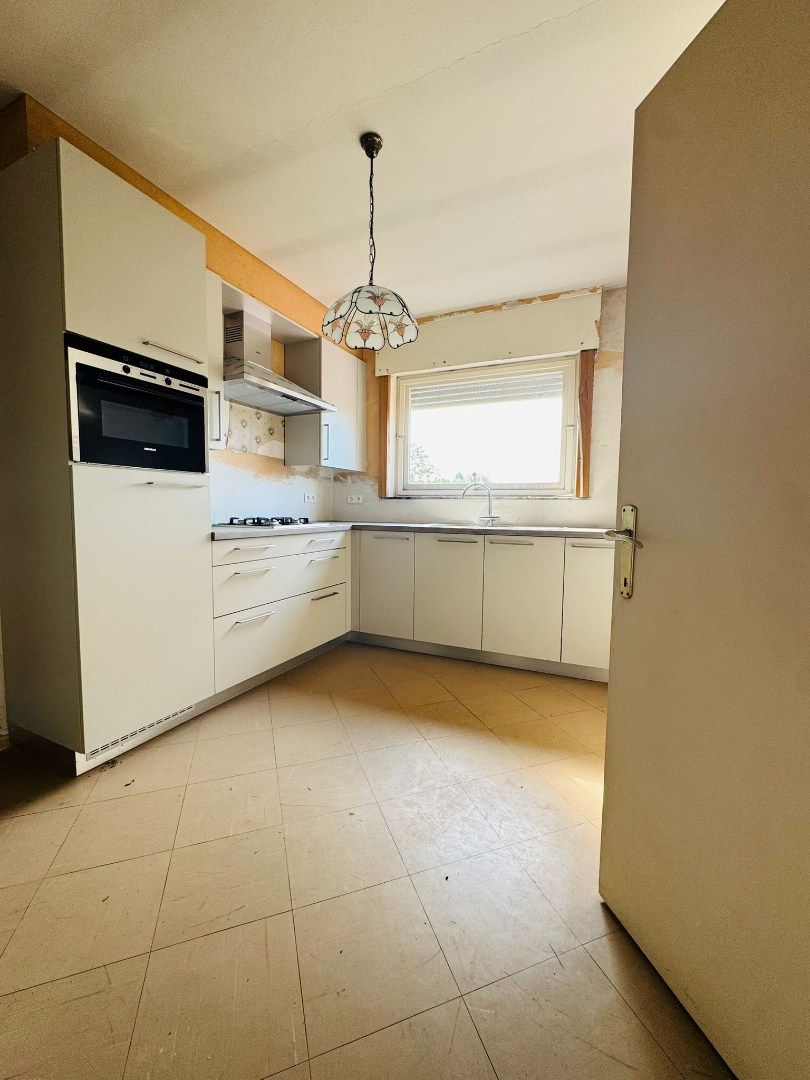 Te renoveren handelswoning op 3239 m² te koop inclusief aangrenzende bouwgrond foto 11