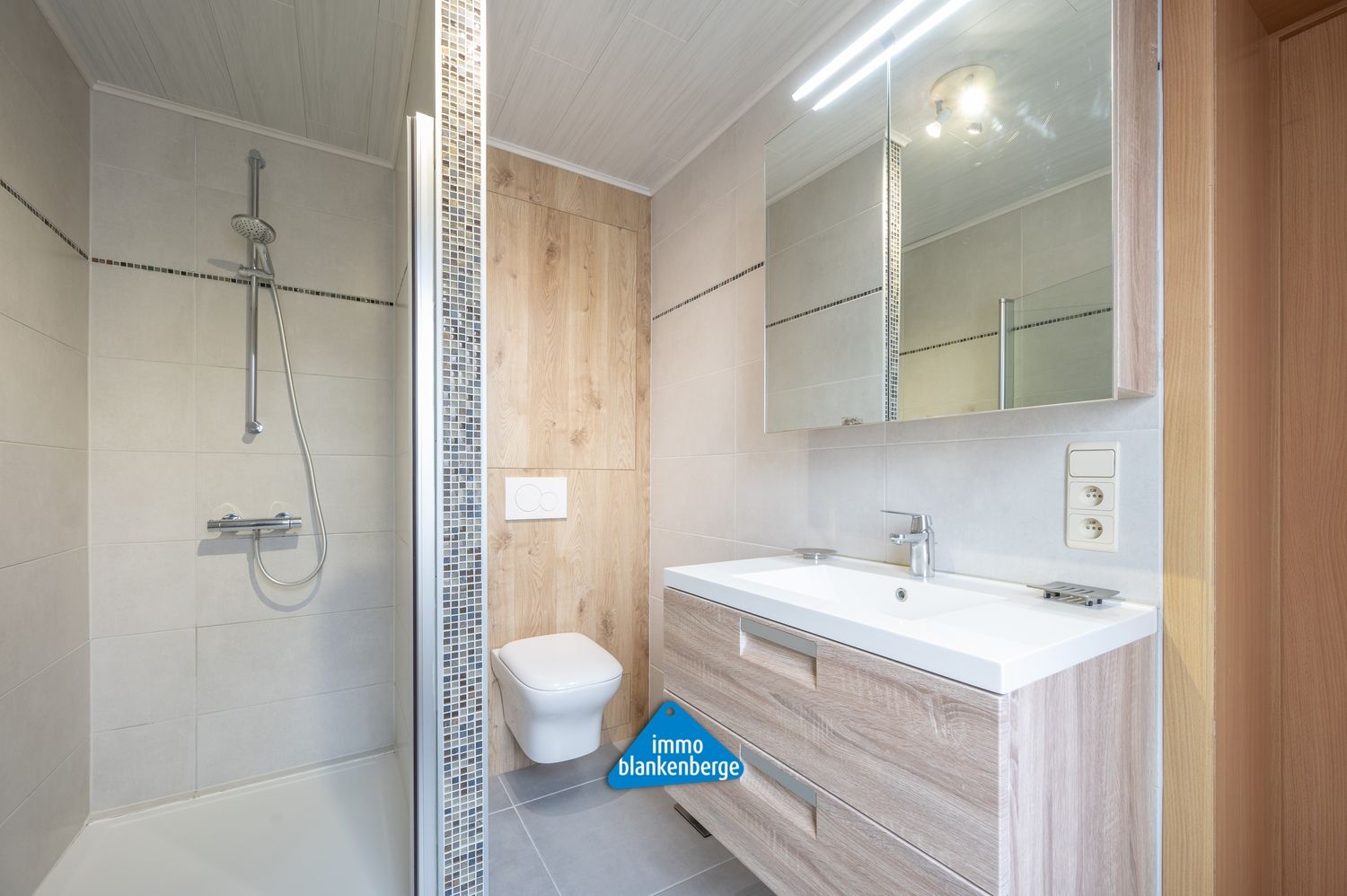 Instapklaar éénslaapkamerappartement in hartje Blankenberge foto 11