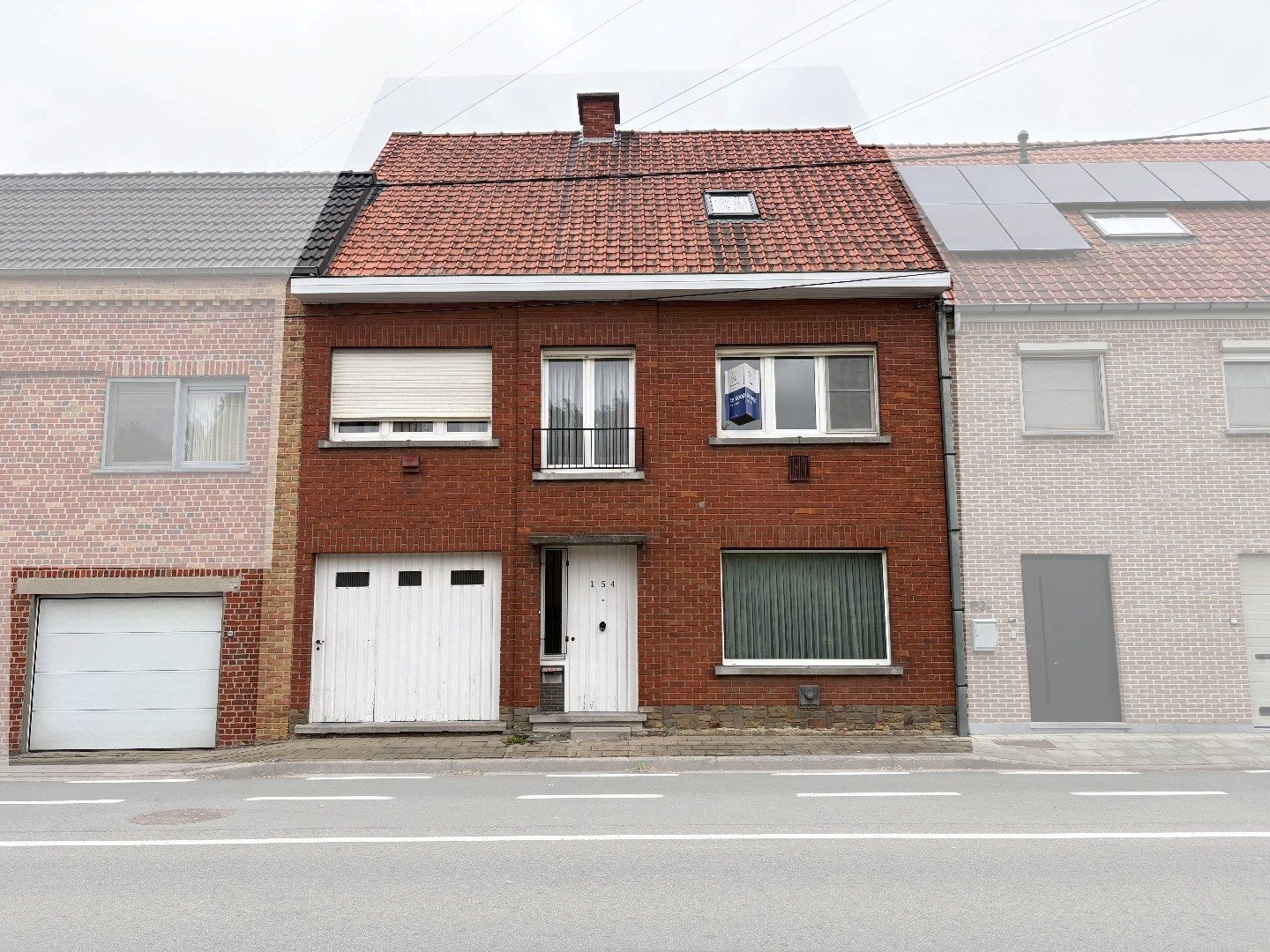 Sterke woning in beton met 3 garages, landelijke verzichten in Hulste. foto 3