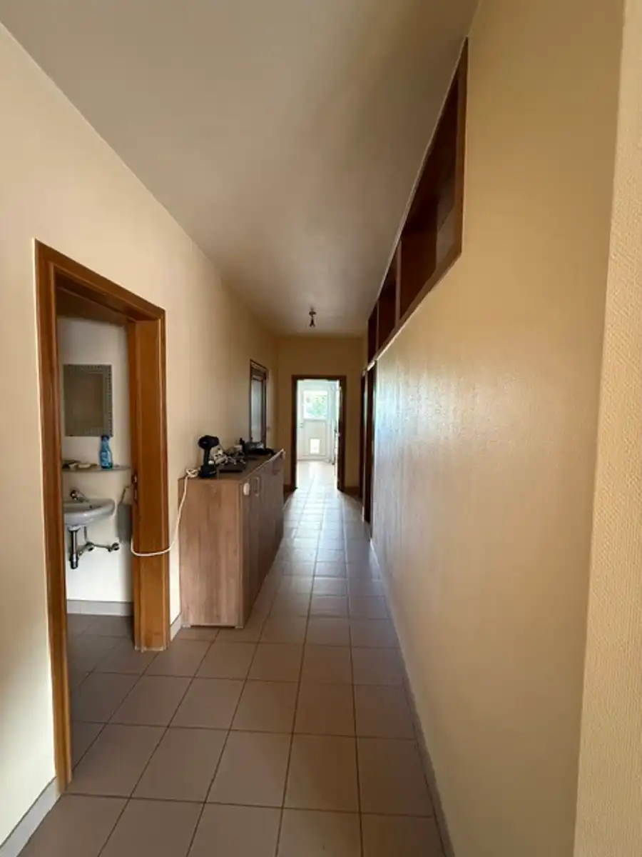 Te huur: Halfopen bungalow met tuin te Gijzegem foto 4