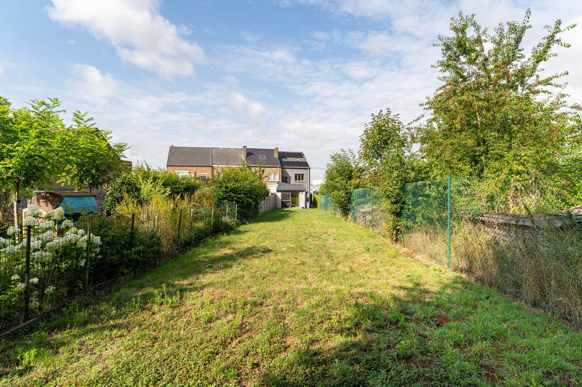Gerenoveerde gezinswoning foto 26