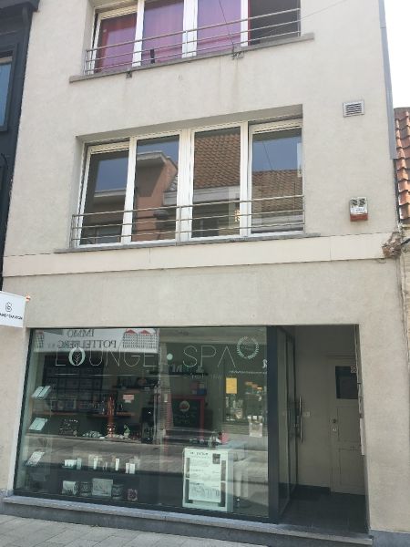 Hoofdfoto van de publicatie: Goed gelegen opbrengsteigendom in het centrum van Kortrijk met hoge return.