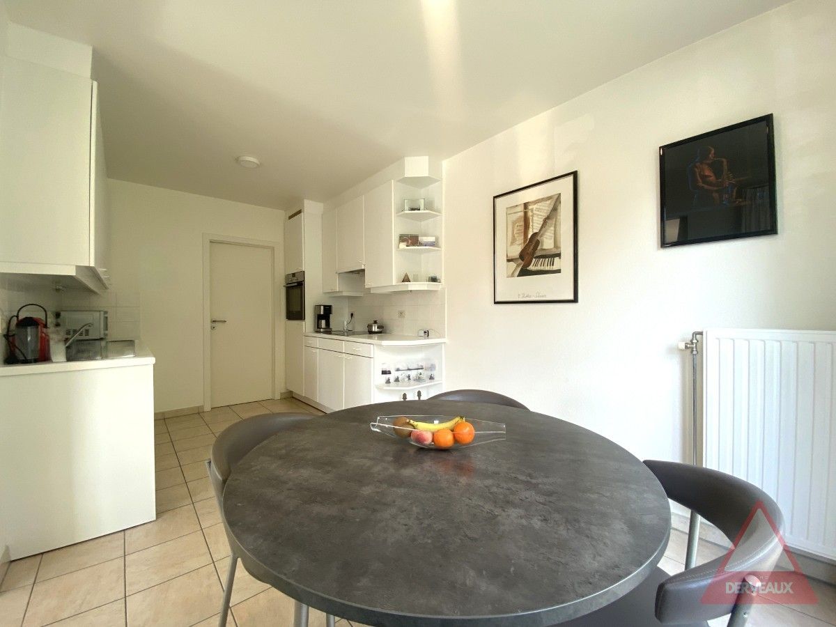 Roeselare – Ruim en instapklaar appartement met uitzicht op het Geitenpark foto 9