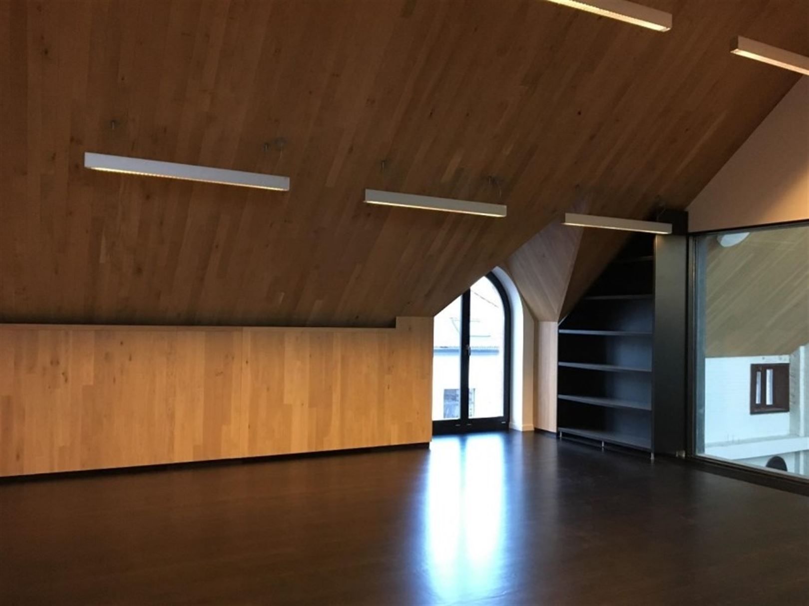 Kantoren gelegen in het prachtige pakhuis Valkeniers foto 7