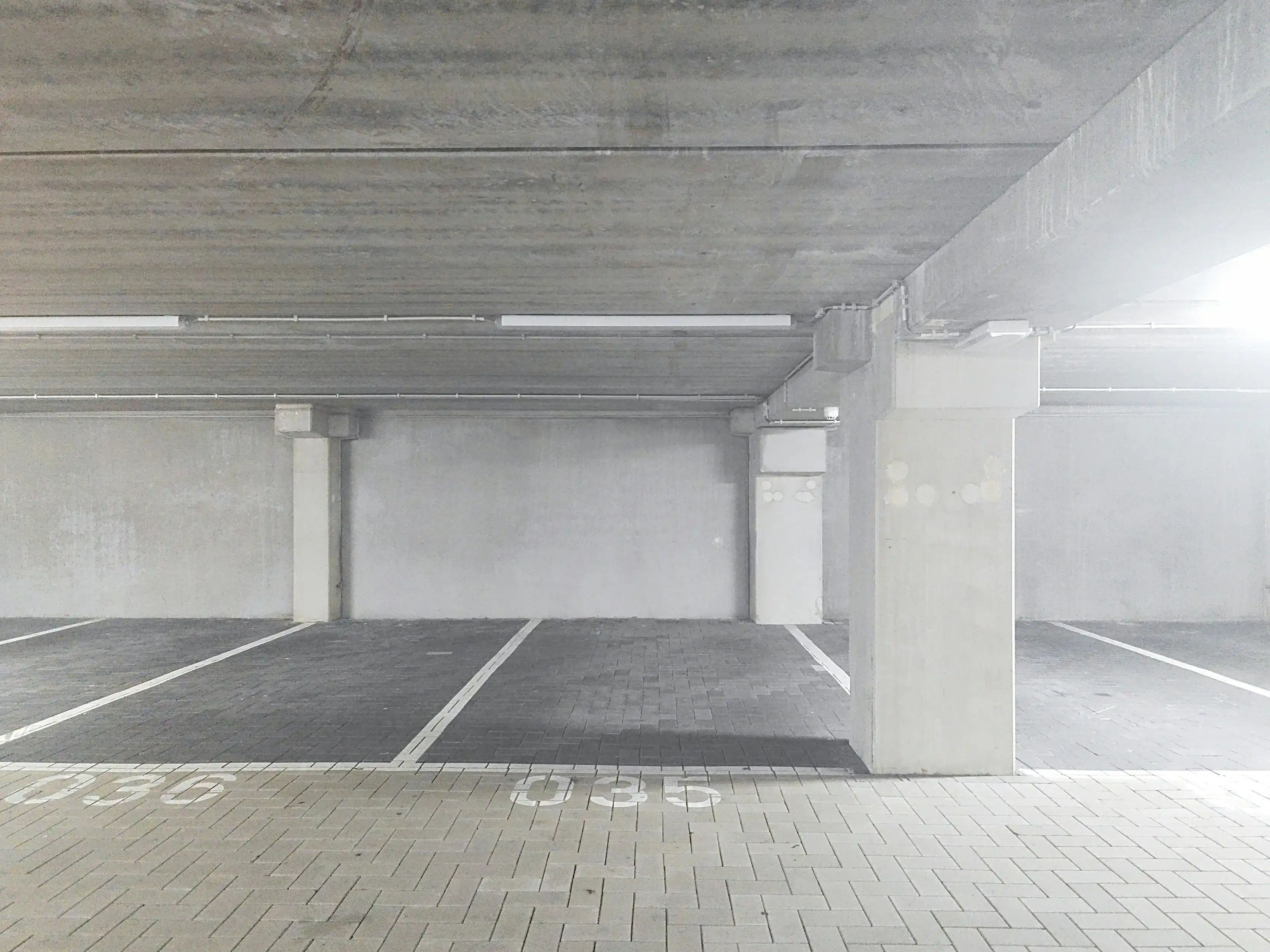 3 autostaanplaatsen te koop nabij station van Blankenberge foto 5