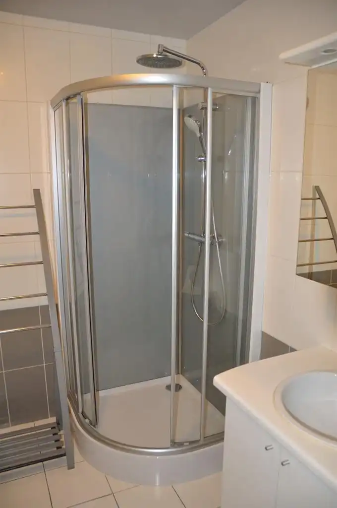 Centrum: instapklaar duplex-appartement met garagebox... foto 11