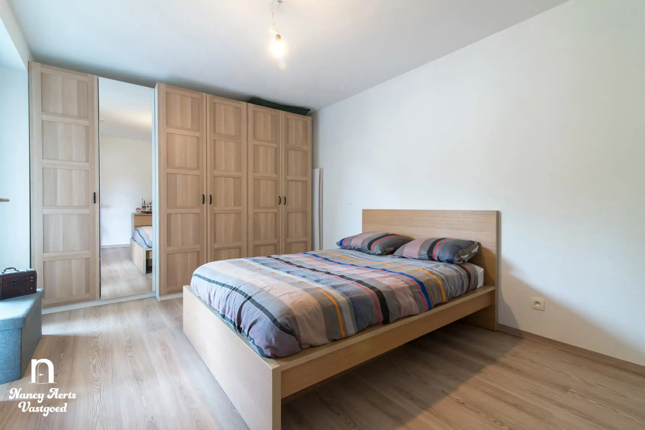 Instapklaar, modern appartement (2023) met gezellig terras foto 12