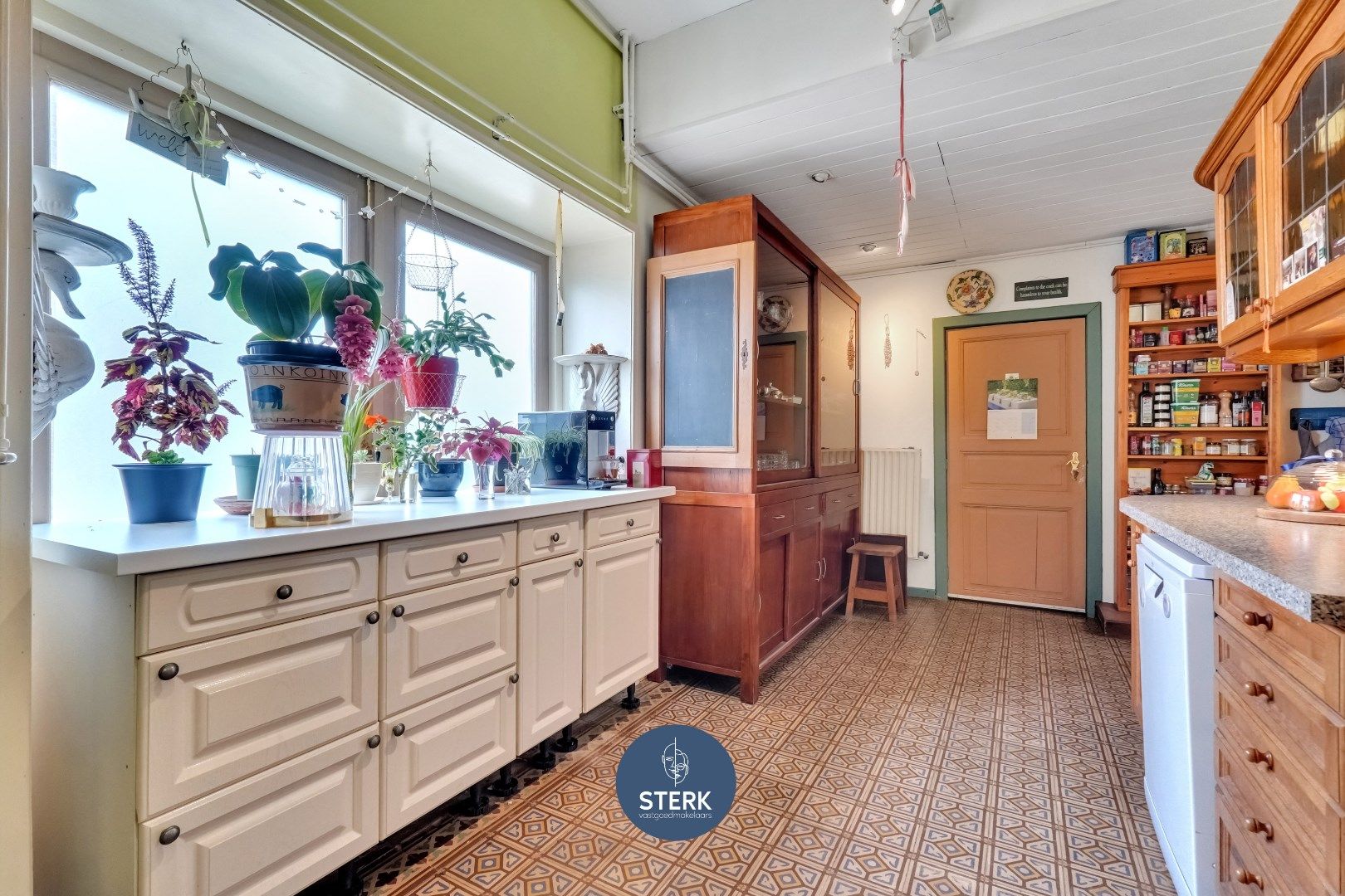 CHARMANTE WONING MET EEN RUIME BEWOONBARE OPP. VAN 400 M² TE REKEM !  foto 9