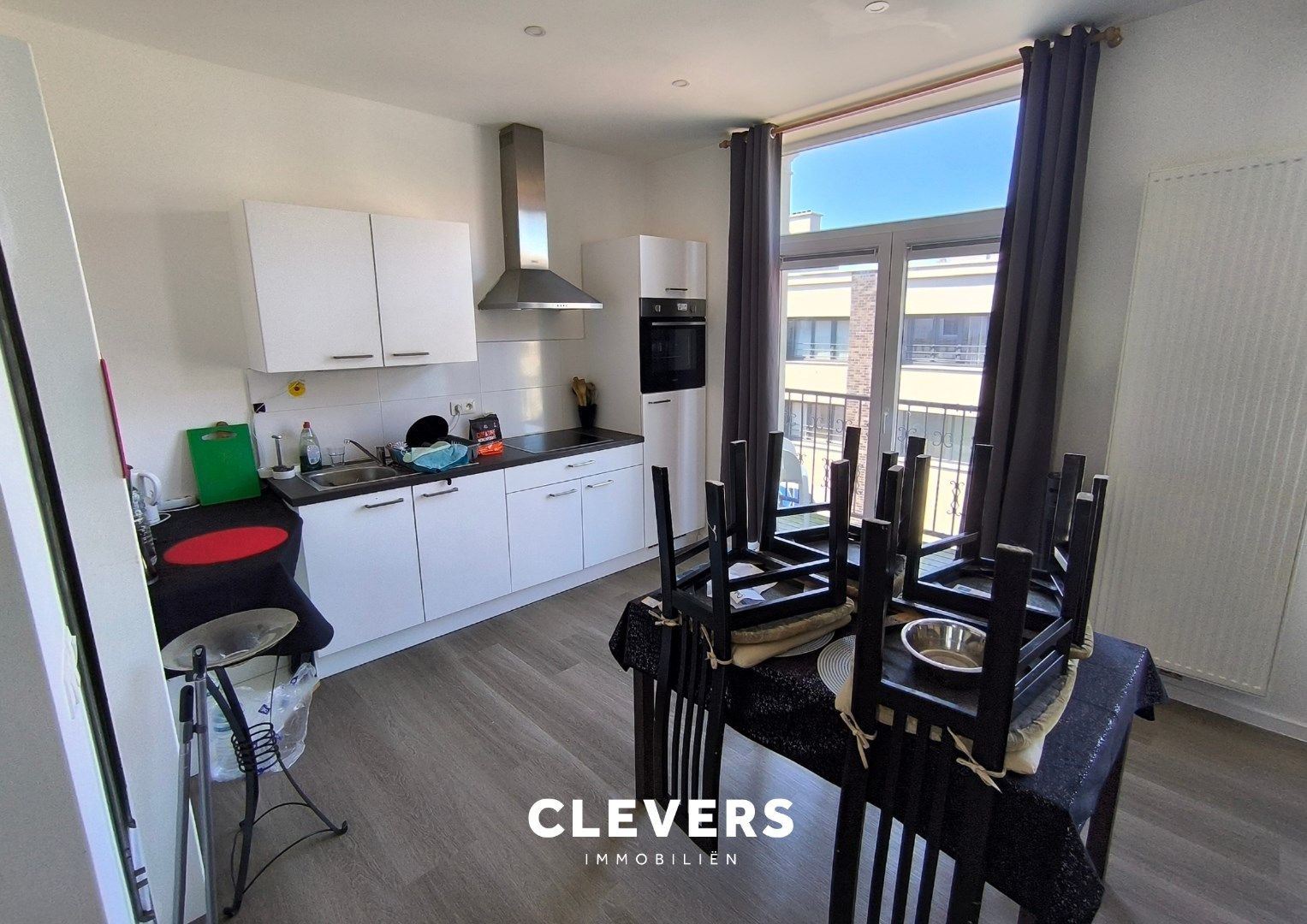 Eigentijdse duplex met 3 slpks, 2bdks en terras foto 3