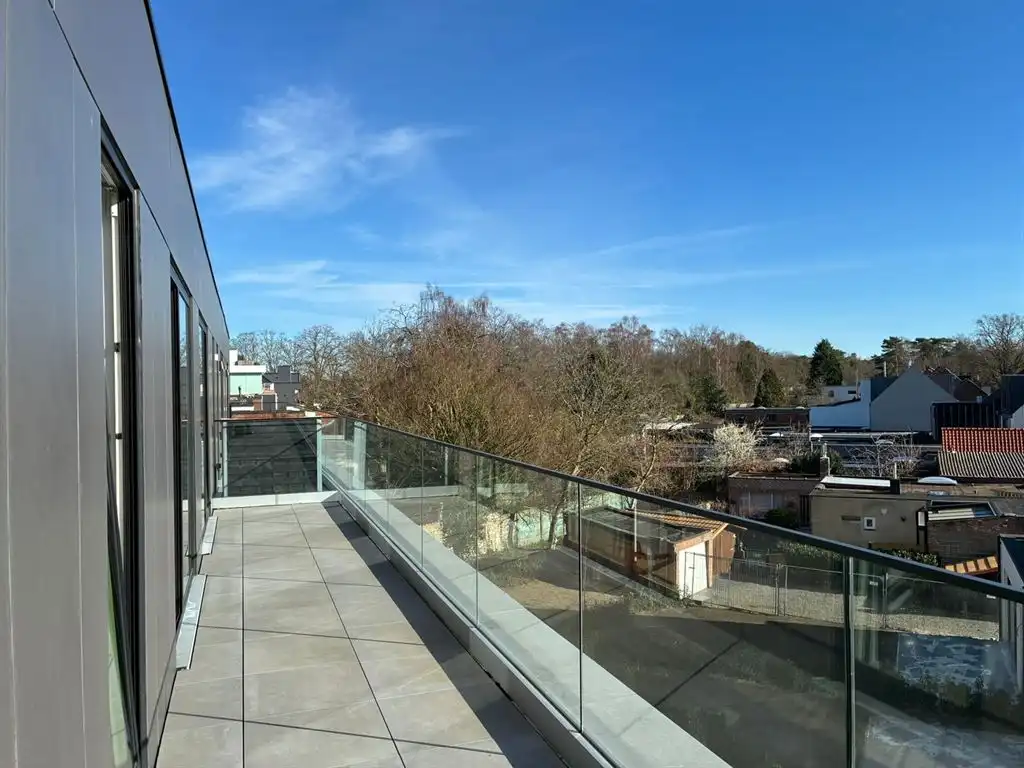 Nieuwbouw dakappartement met zicht op de vaart  foto 27