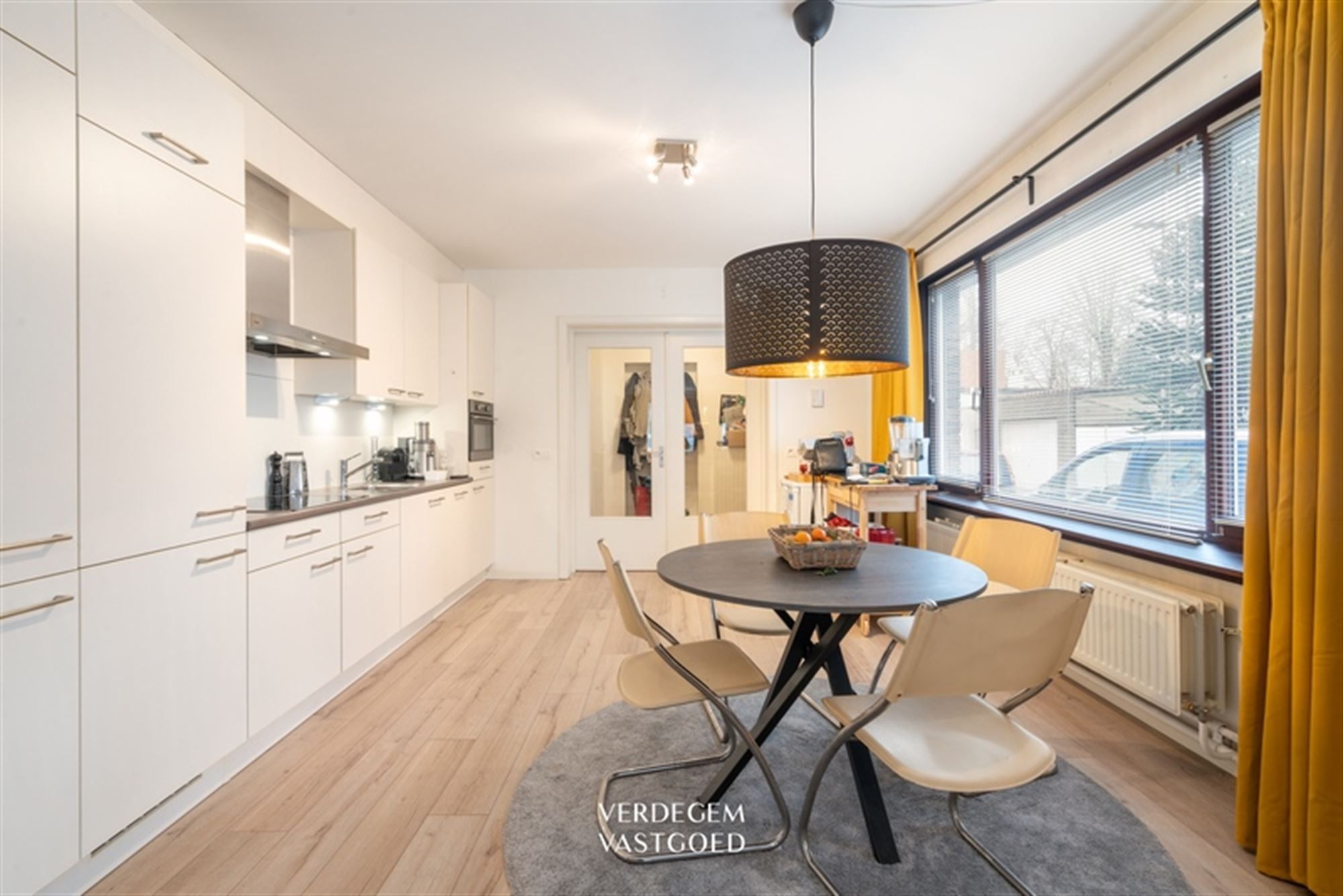 Opbrengsteigendom met 3 appartementen en garage foto 3