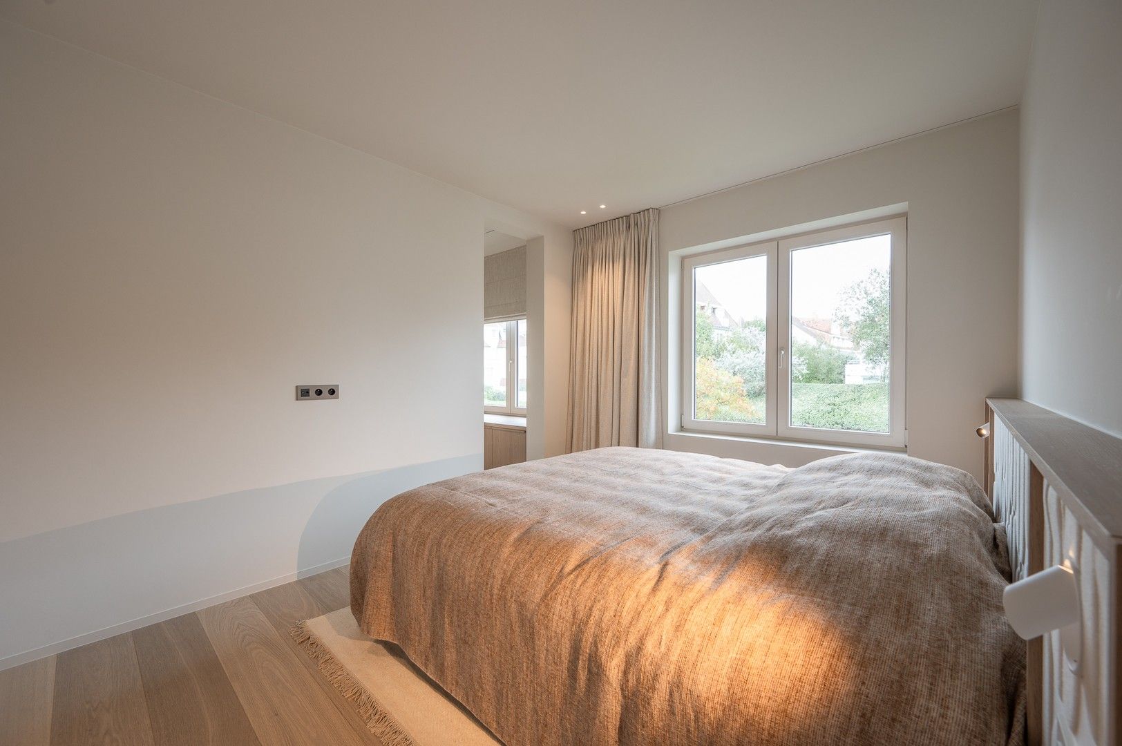 Luxueus appartement met 4 slaapkamers en een uiterst exclusieve inrichting en afwerking, nabij de Approach golf in het Zoute. foto 16