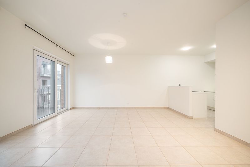 Roeselare- energiezuinig appartement op toplocatie foto 2