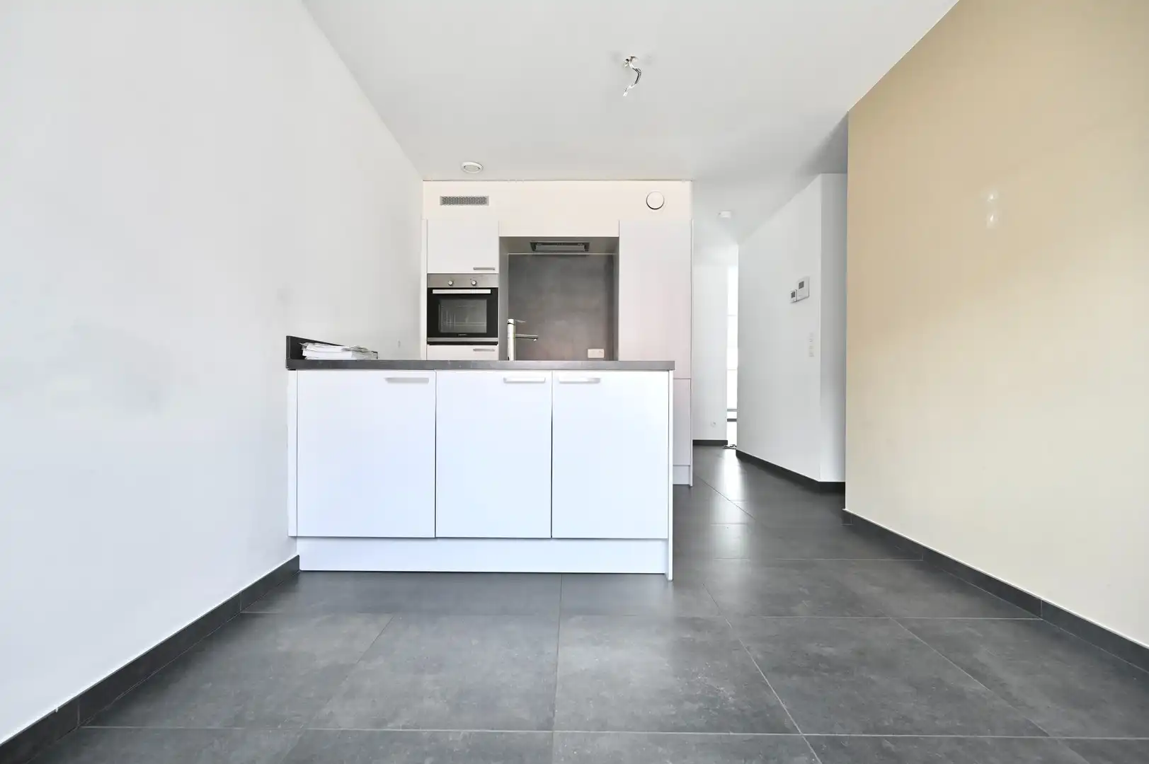 Duplex appartement met 3 slaapkamers, 2 badkamers en 3 autostaanplaatsen. foto 6