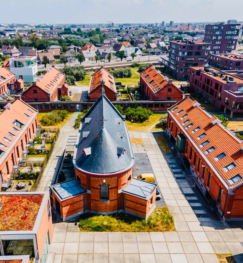 Uitzonderlijke volledig gerenoveerde kapel nabij de trendy wijk van Oostende foto 18