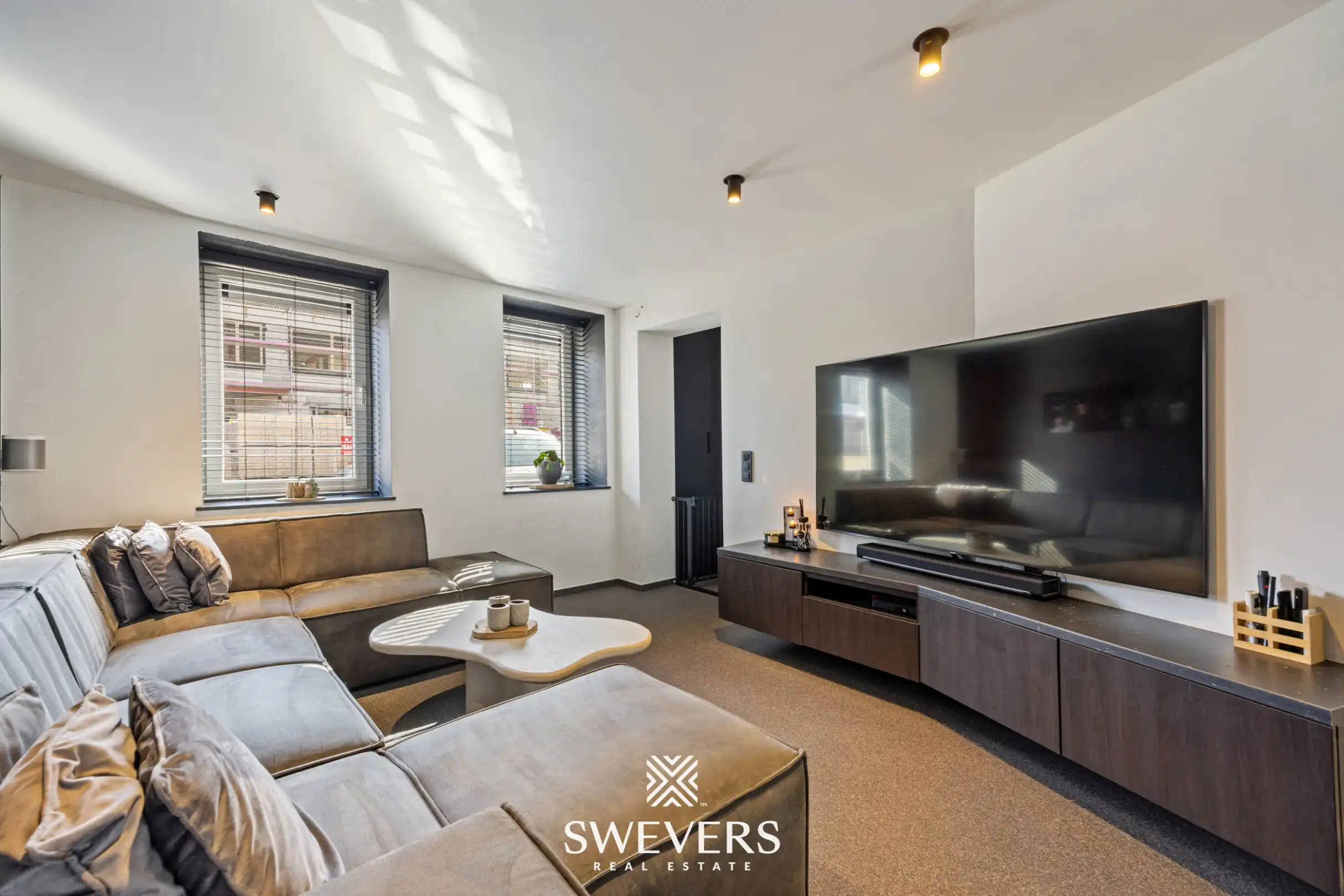 Instapklare en volledig gerenoveerde woning met tuin op rustige ligging in Leopoldsburg foto 3