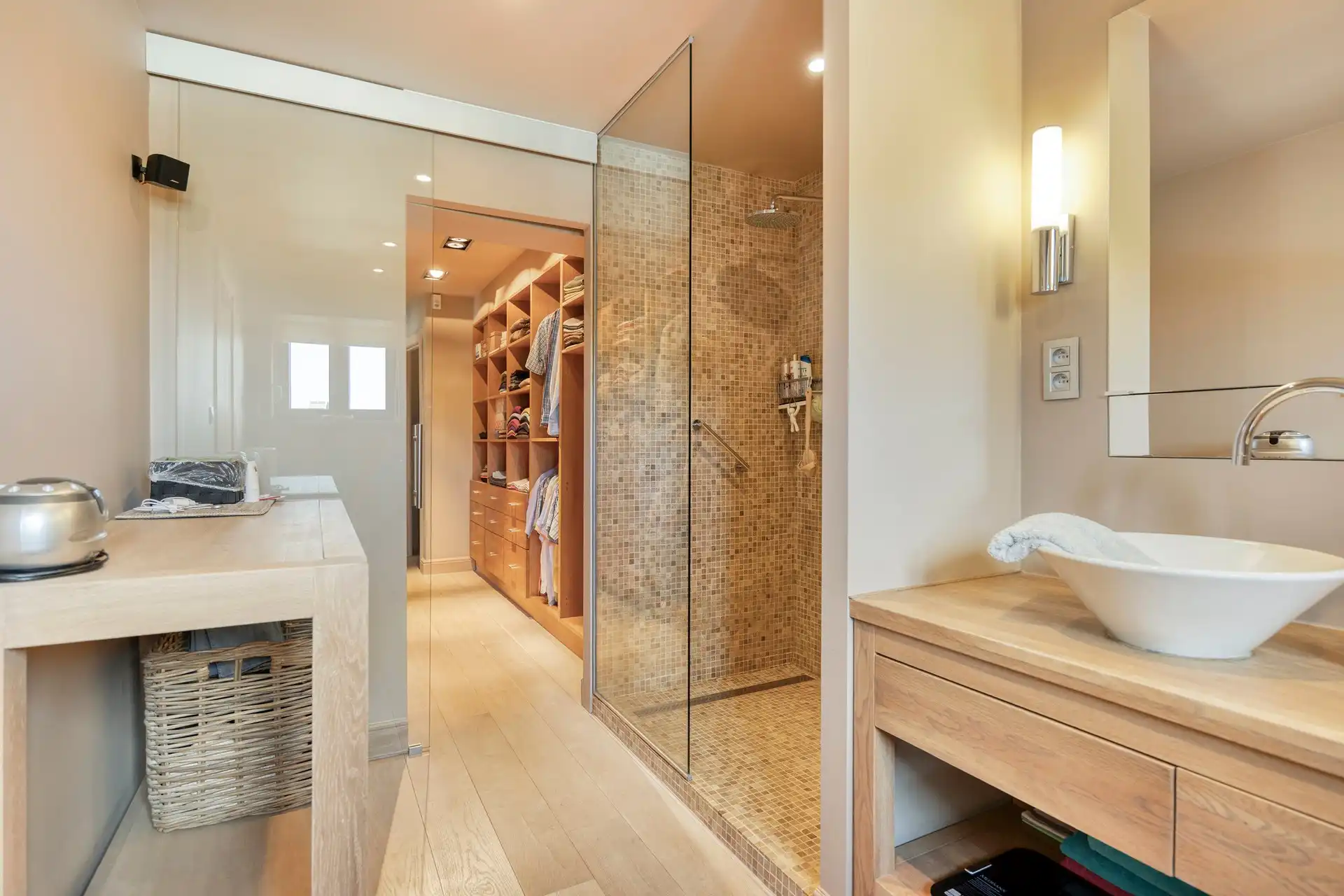 Ruim en luxueus dakappartement met uitzonderlijk dakterras van 104 m² in hartje Hasselt foto 15