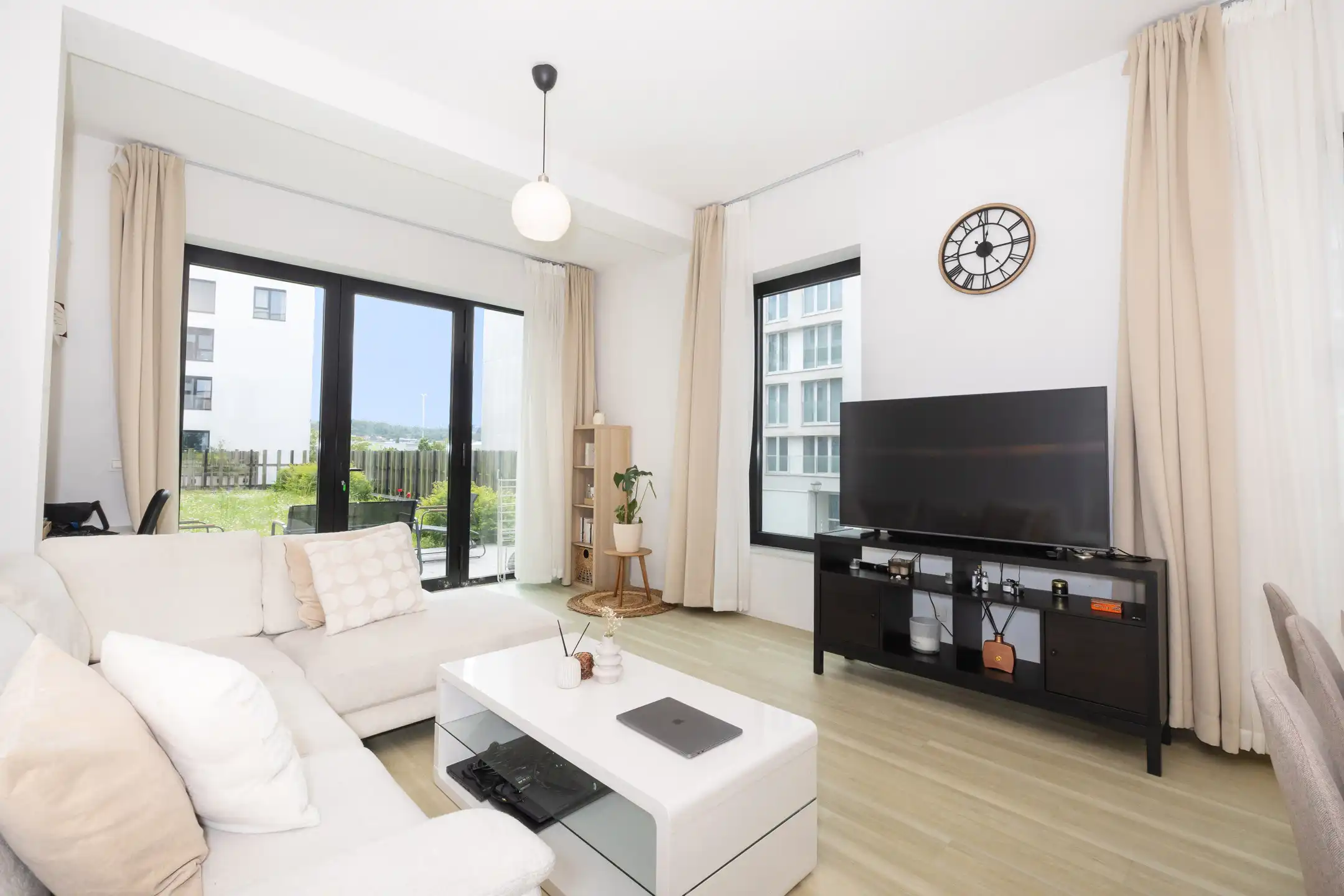 RECENT GEBOUWD APPARTEMENT AAN HET KANAAL, 1 SLPK + TERRAS foto 8