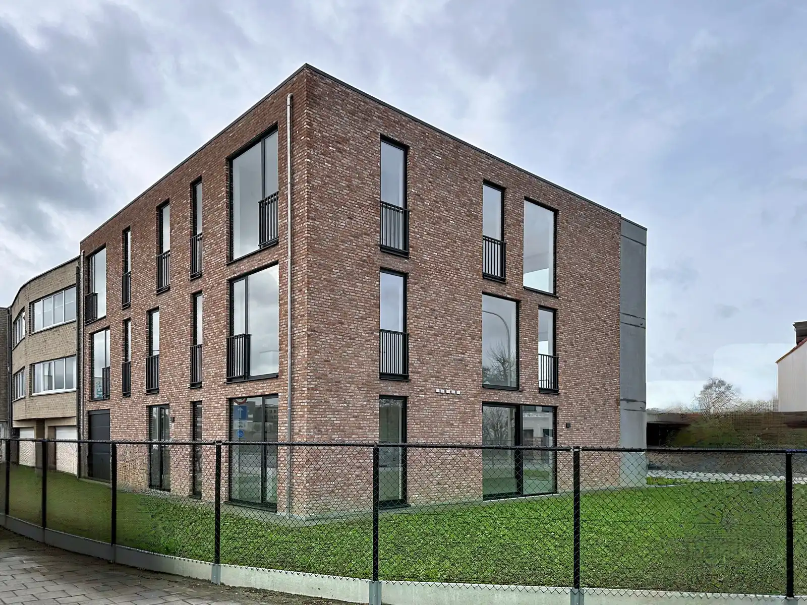 Nieuwbouw appartement op 1e verdieping gelegen te Reet foto {{pictureIndex}}