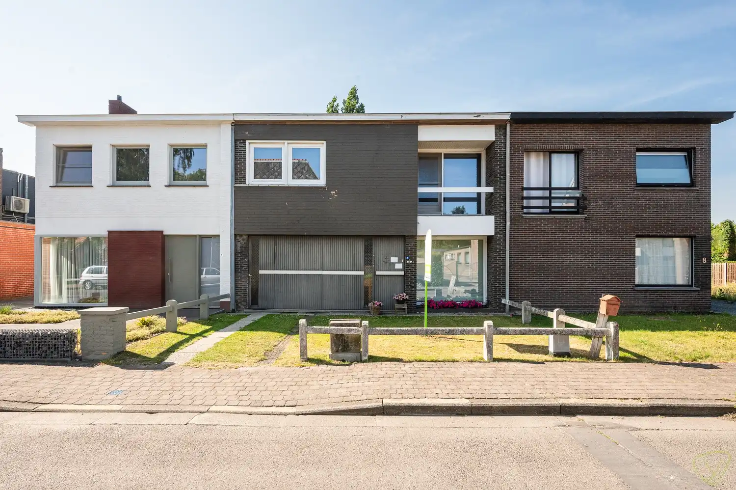 Te renoveren gezinswoning met grote tuin in het centrum van Bassevelde foto 23