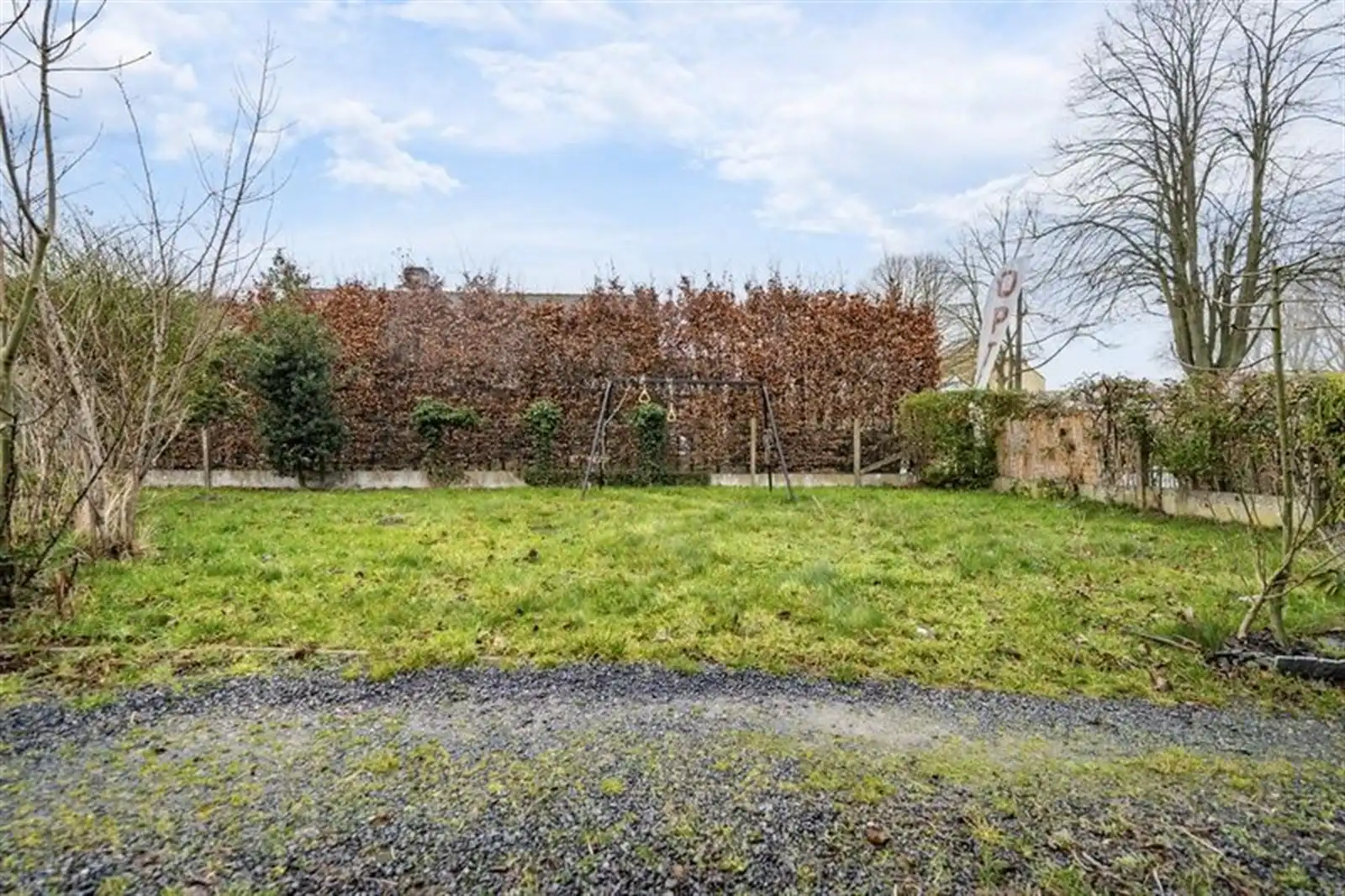 Woning met tuin en weiden foto 8