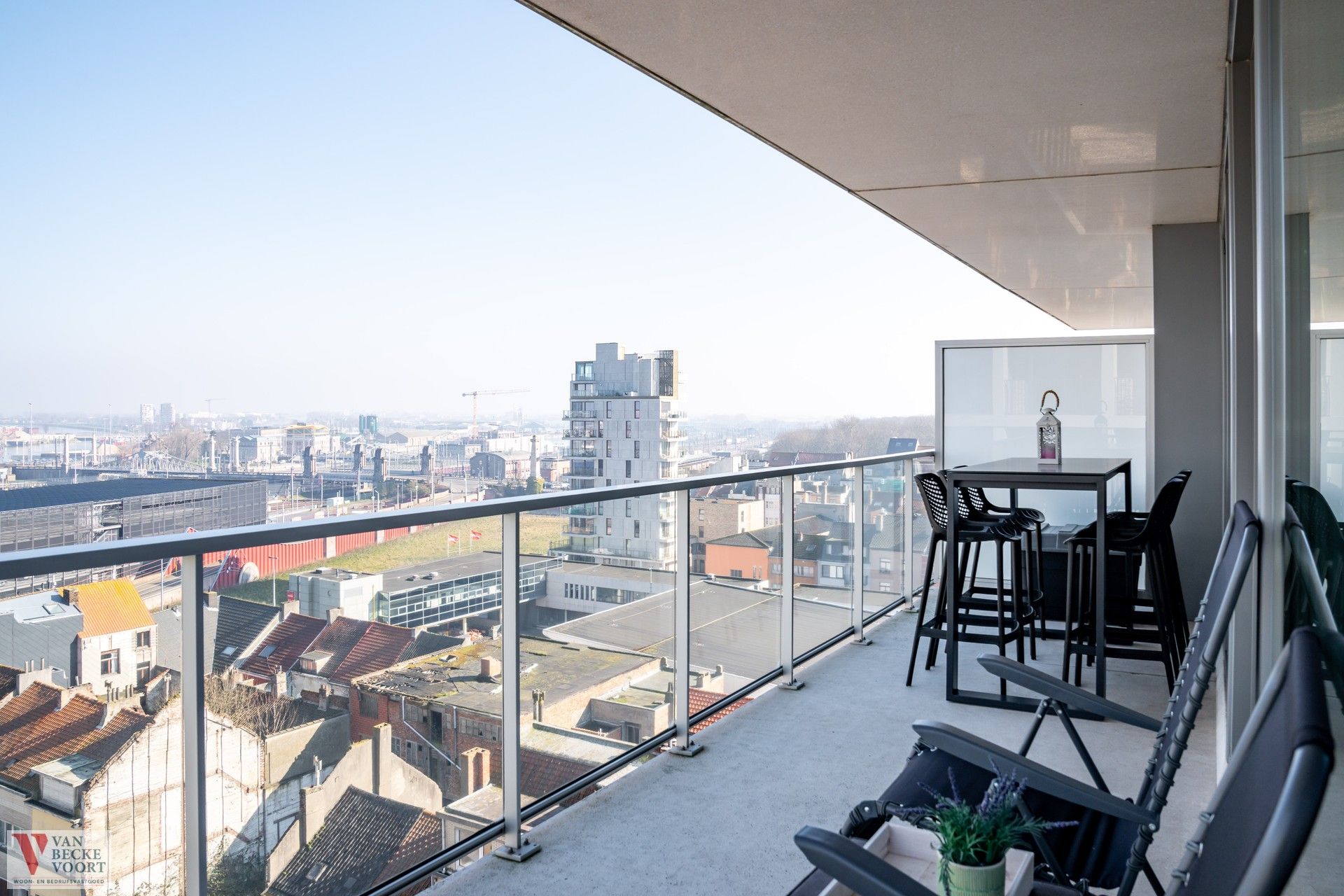 Standingvol hoek-appartement met zicht foto 7