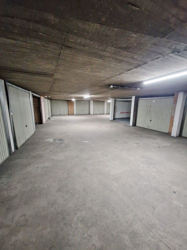 Garagebox in het centrum van Sint-Truiden foto 5