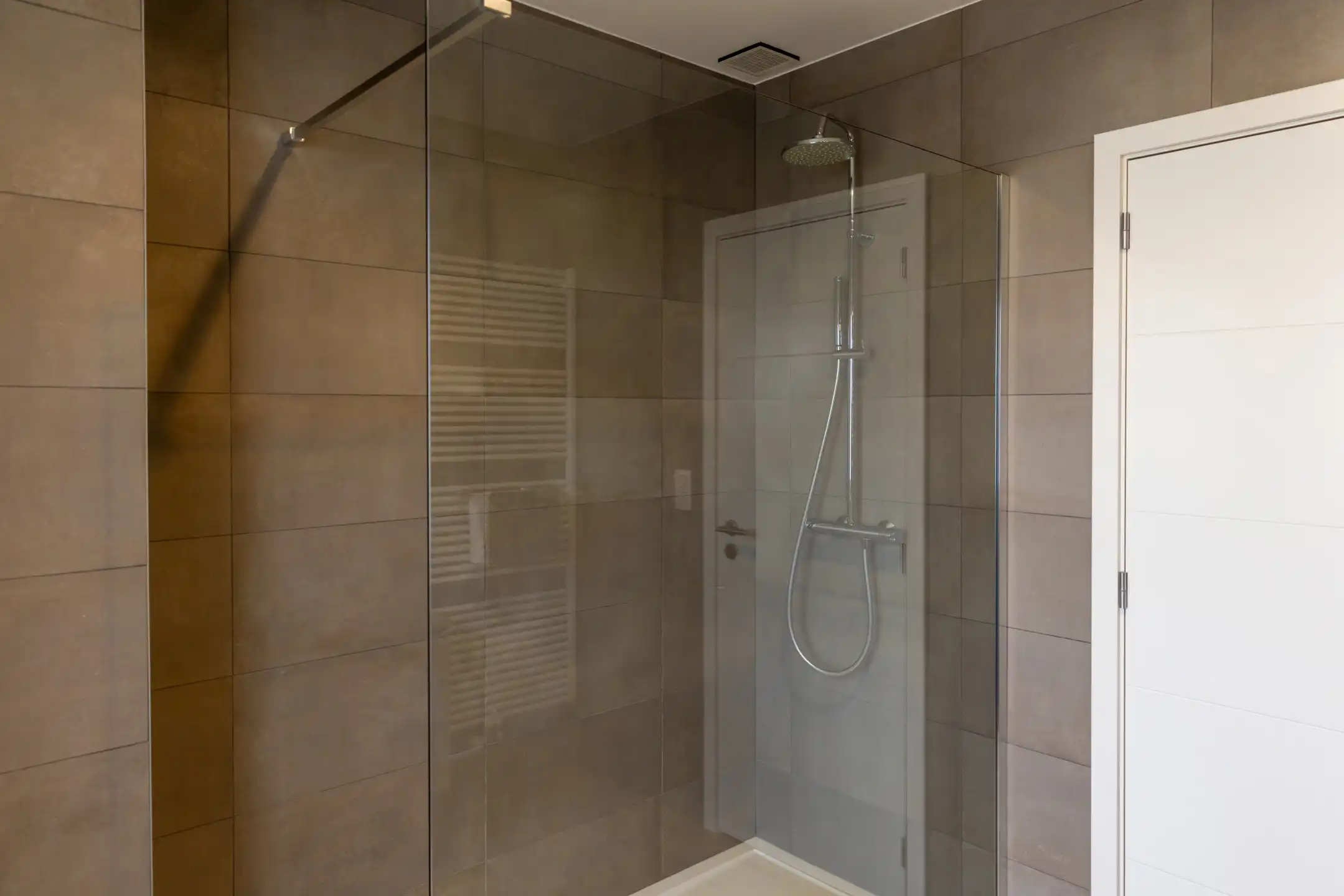 Instapklare woning in Tisselt foto 10