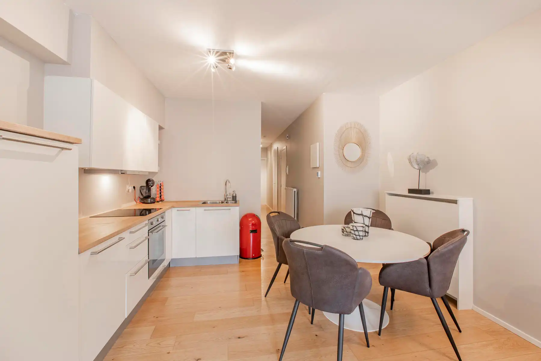 Leuk vakantieappartement nabij het strand en het bruisende centrum van 't Zoute! foto 5