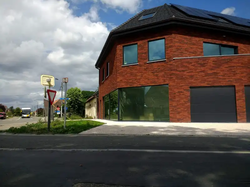 Kantoorruimte te huur op topligging. Nieuwbouw! foto {{pictureIndex}}