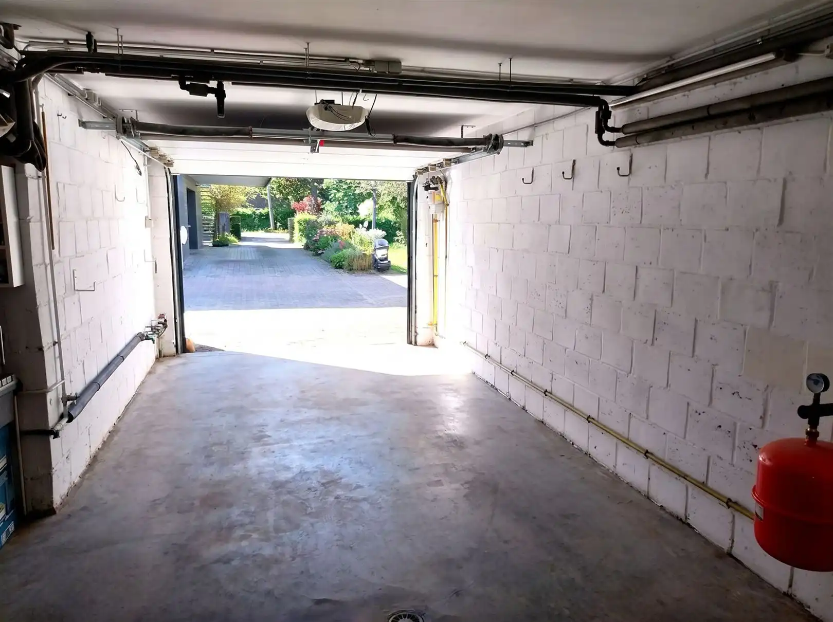 TE HUUR: Gesloten bebouwing met 3 slaapkamers in Aarschot! foto 26