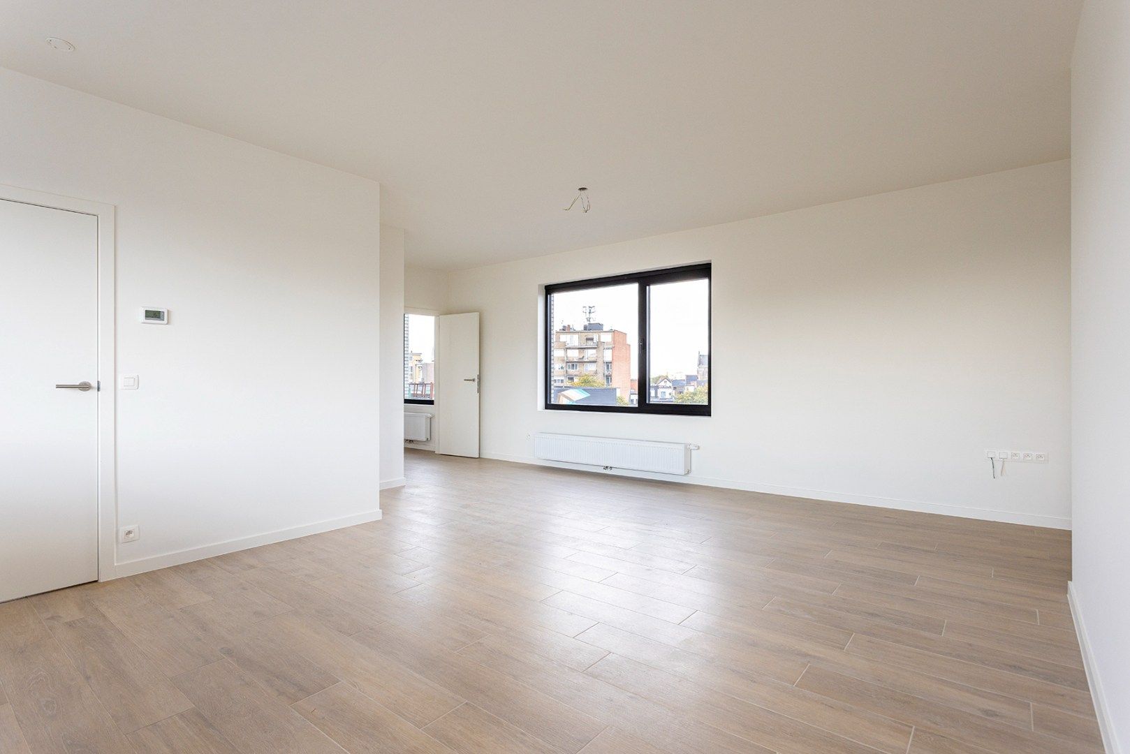Penthouse (vernieuwbouw) gelegen op de 5de verdieping nabij Roma! foto 5