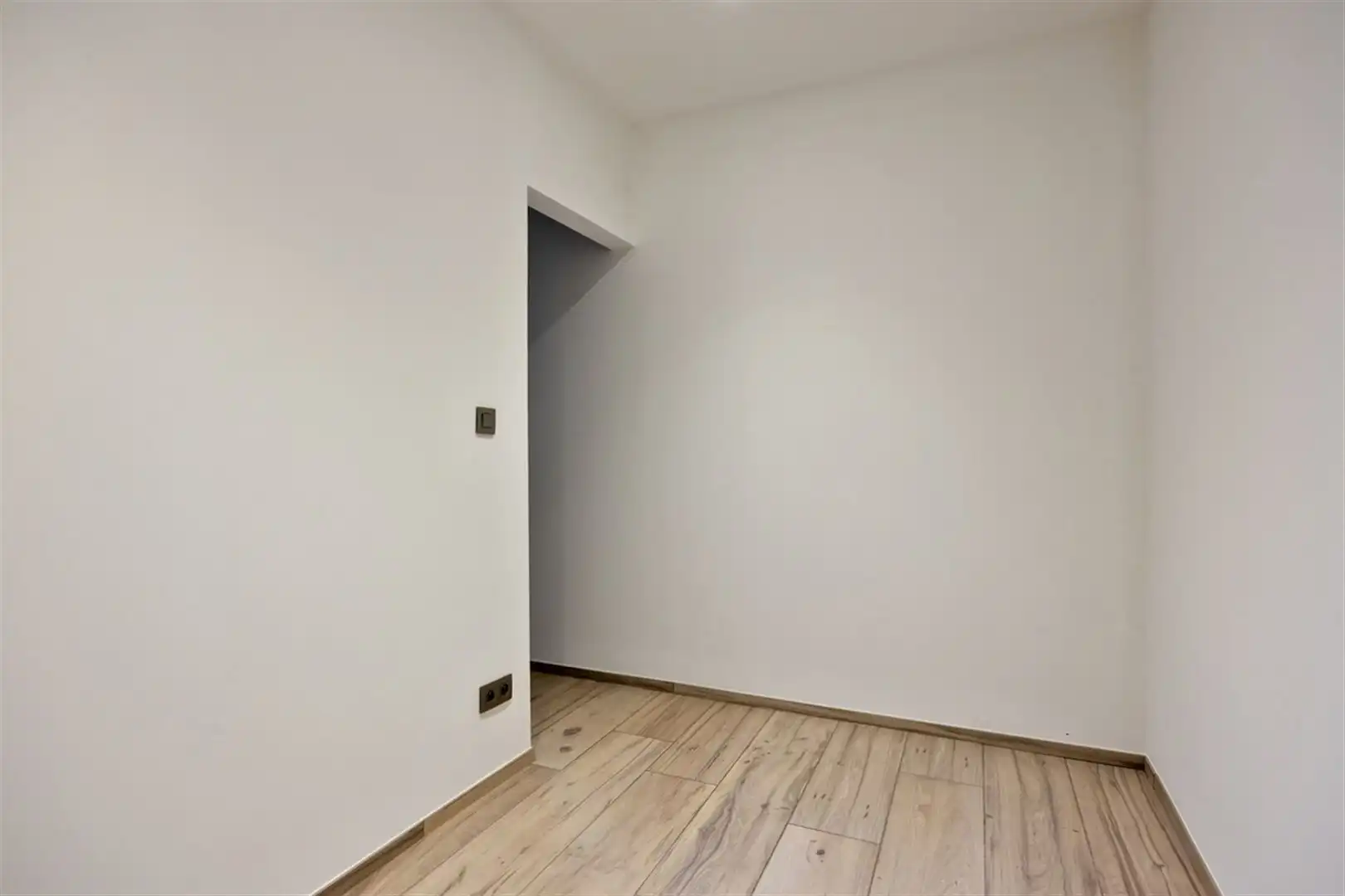 TE KOOP: Gesloten bebouwing met 3 slaapkamers te Kuringen! foto 17