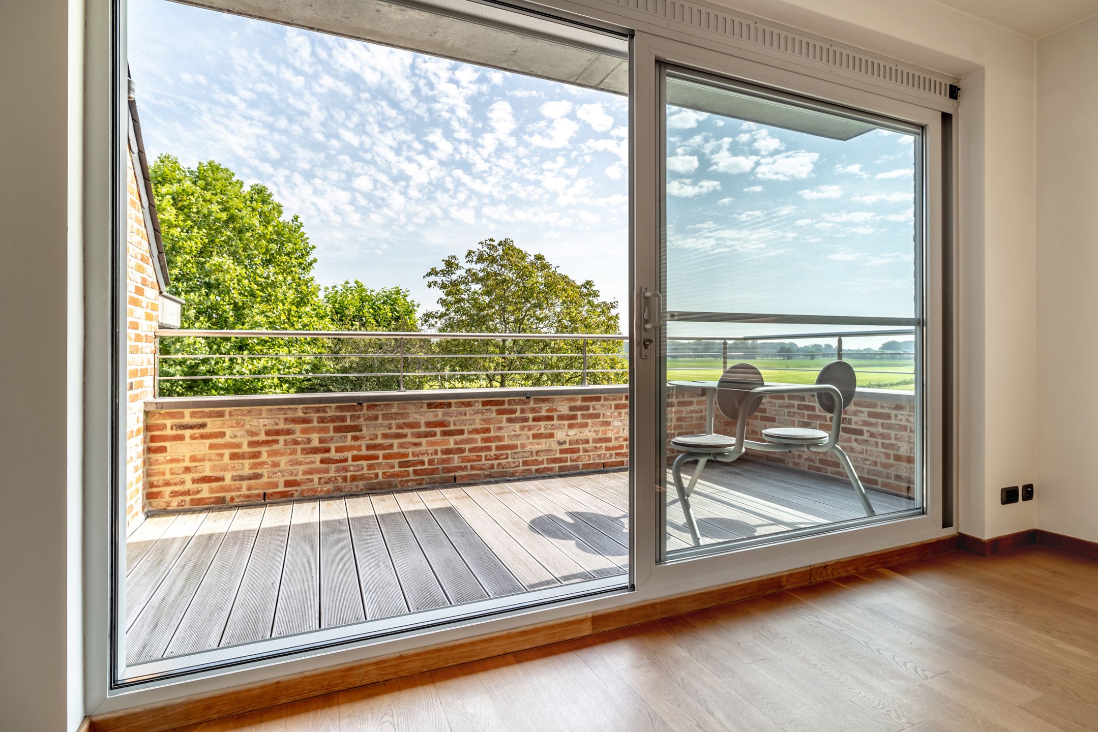 Ruim duplex-penthouse met 4 slpk, 2 (dak) terrassen en vrij uitzicht te Hoogstraten! foto 13