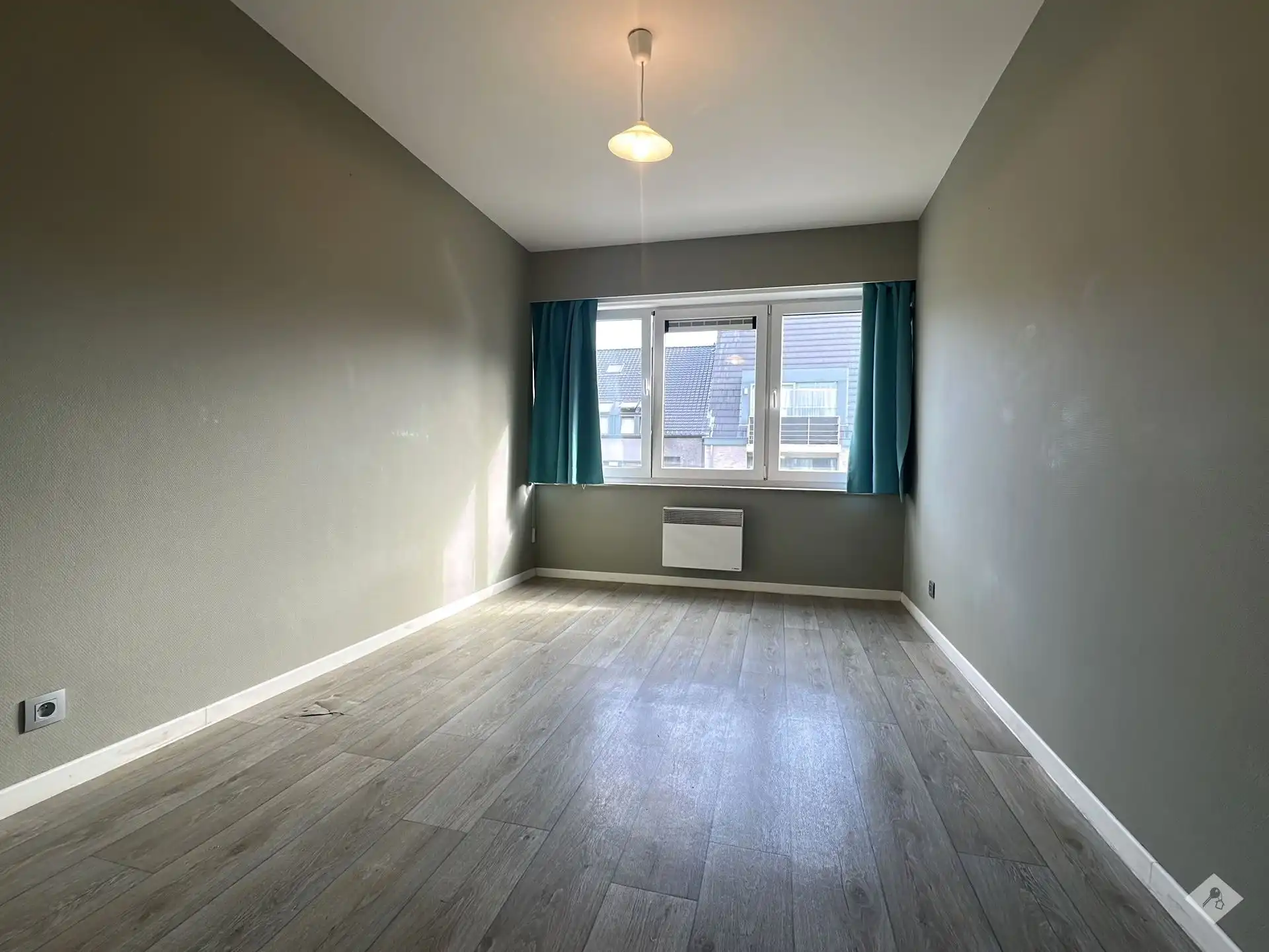  Licht en ruim 2-slaapkamerappartement met terras, zonnepanelen en airco foto 8