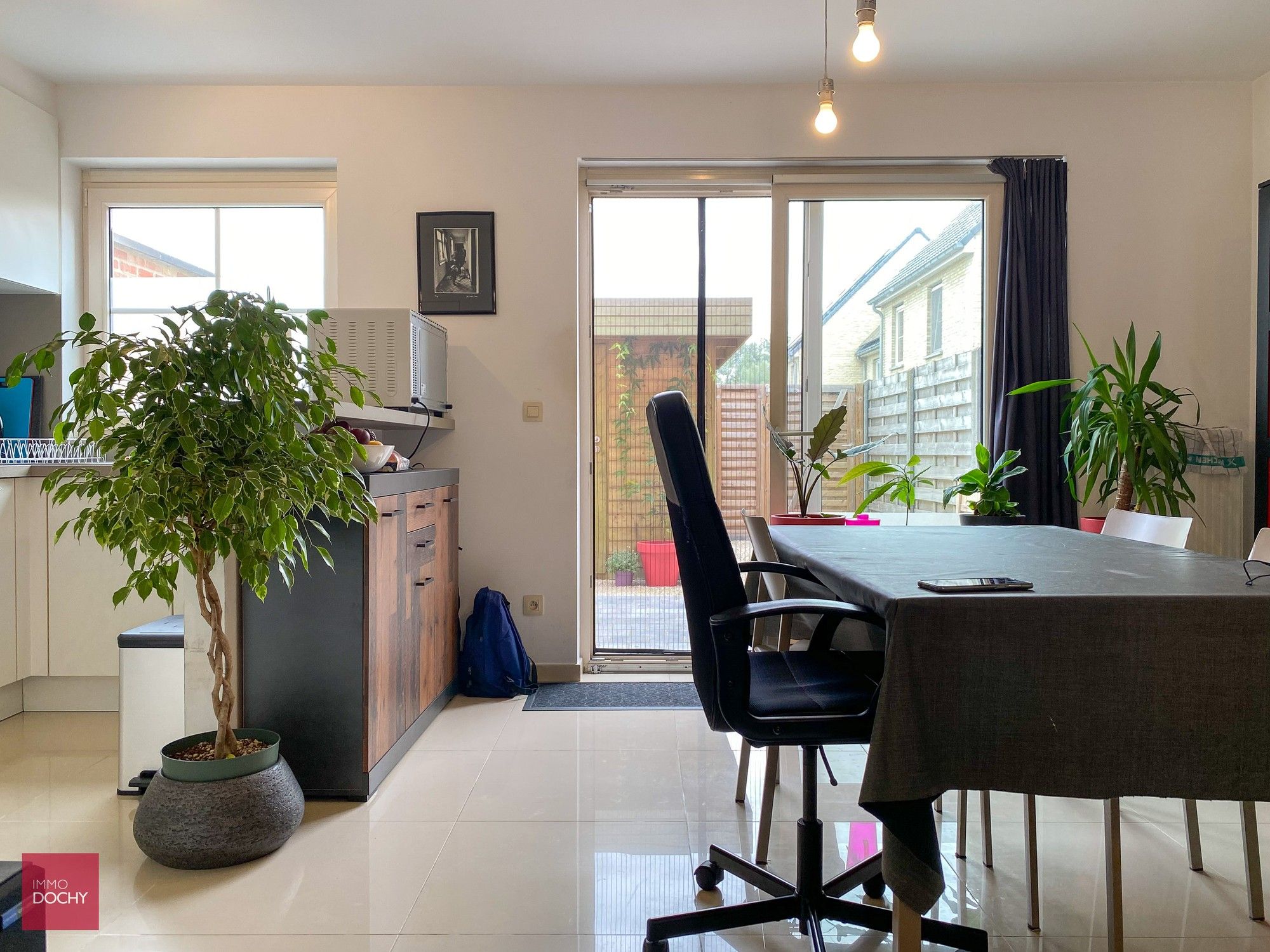 Mooie instapklare recente woning | Izegemstraat foto 5