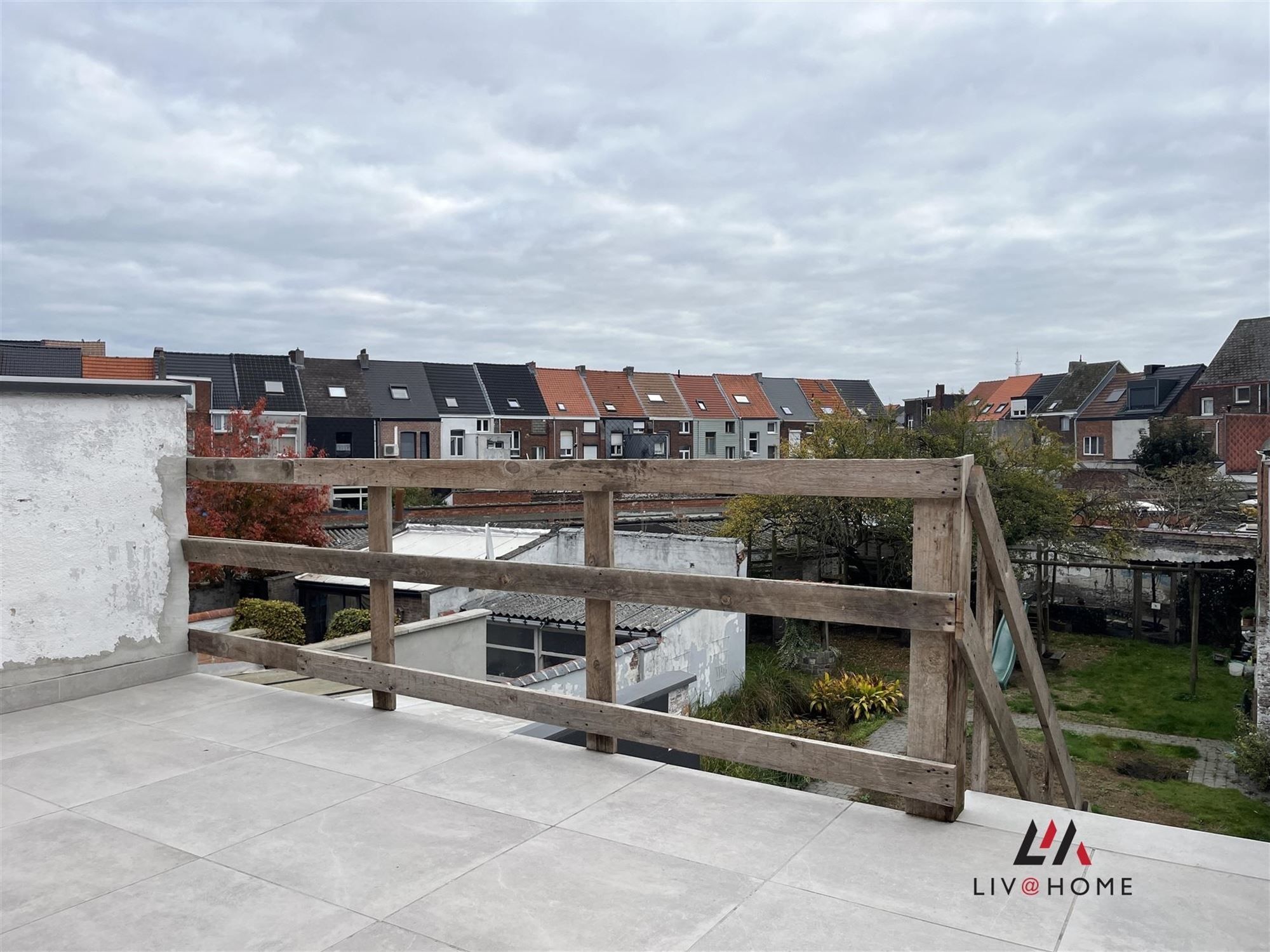 2 aangrenzende rijwoningen met gemeenschappelijke tuin foto 25