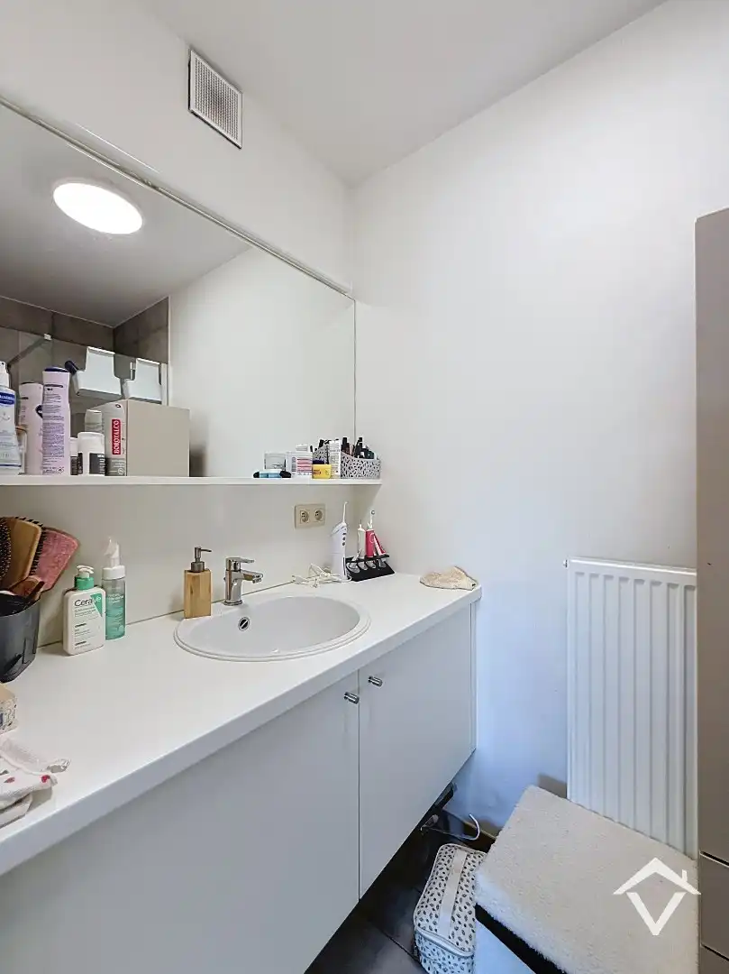 Recent nieuwbouwappartement met garage in centrum Roeselare  foto 11