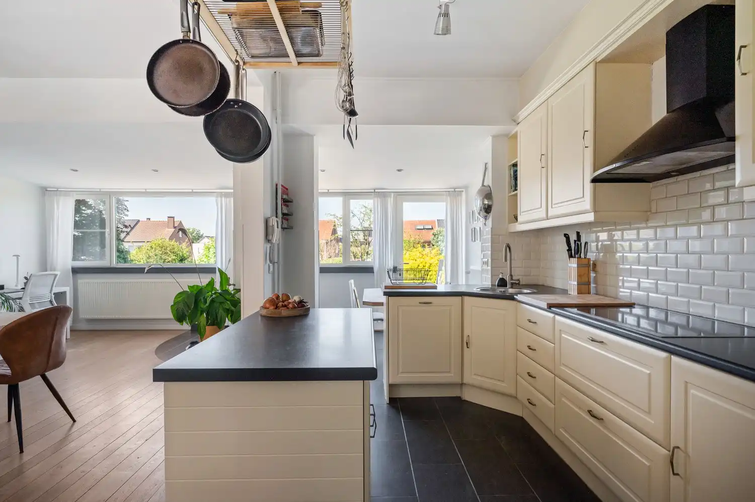 Woning met 4 slpkrs en gezellige tuin te Lier foto 11