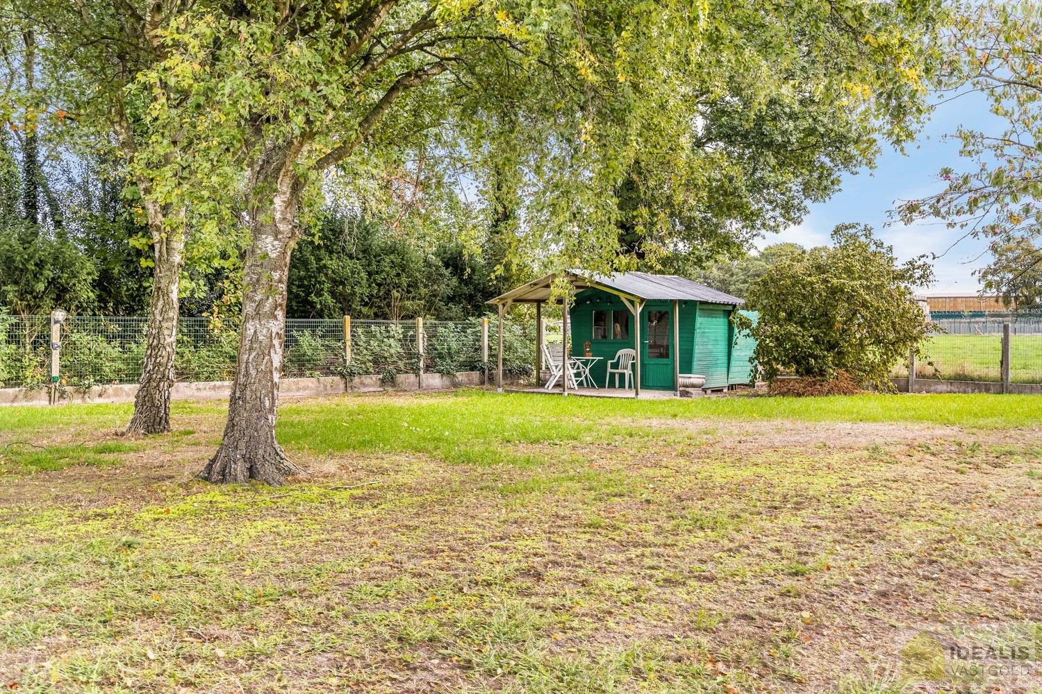 IDEALIS VASTGOED – PERFECT ONDERHOUDEN, INSTAPKLARE WONING +- 175M², MET MAAR LIEFST 4 SLAAPKAMERS, HEERLIJK LICHTRIJKE WOONKAMER EN DUBBELE GARAGE OP EEN PRACHTIG GROEN EN RUIM PERCEEL VAN 18A 43CA. foto 29