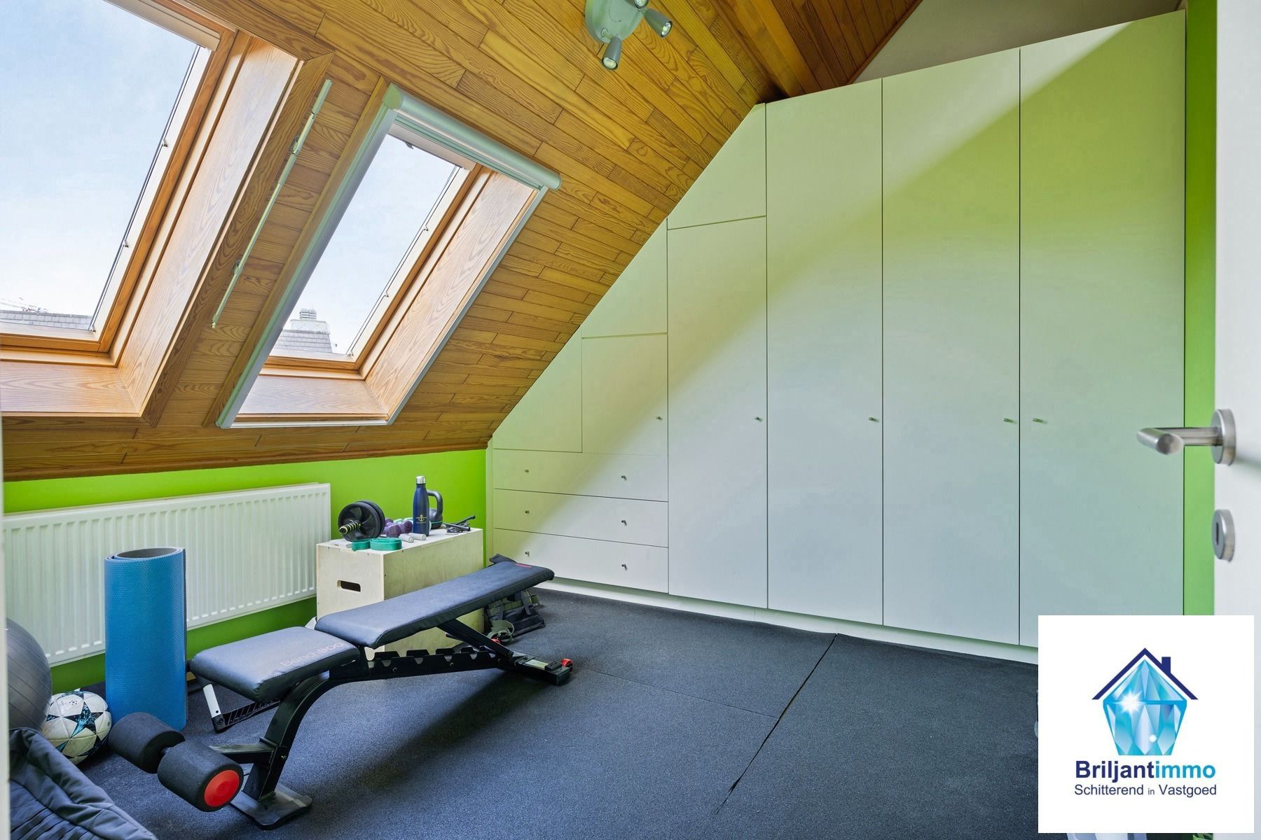 Instapklare triplex met ondergrondse garage, 3 slpkmr+ buro foto 19