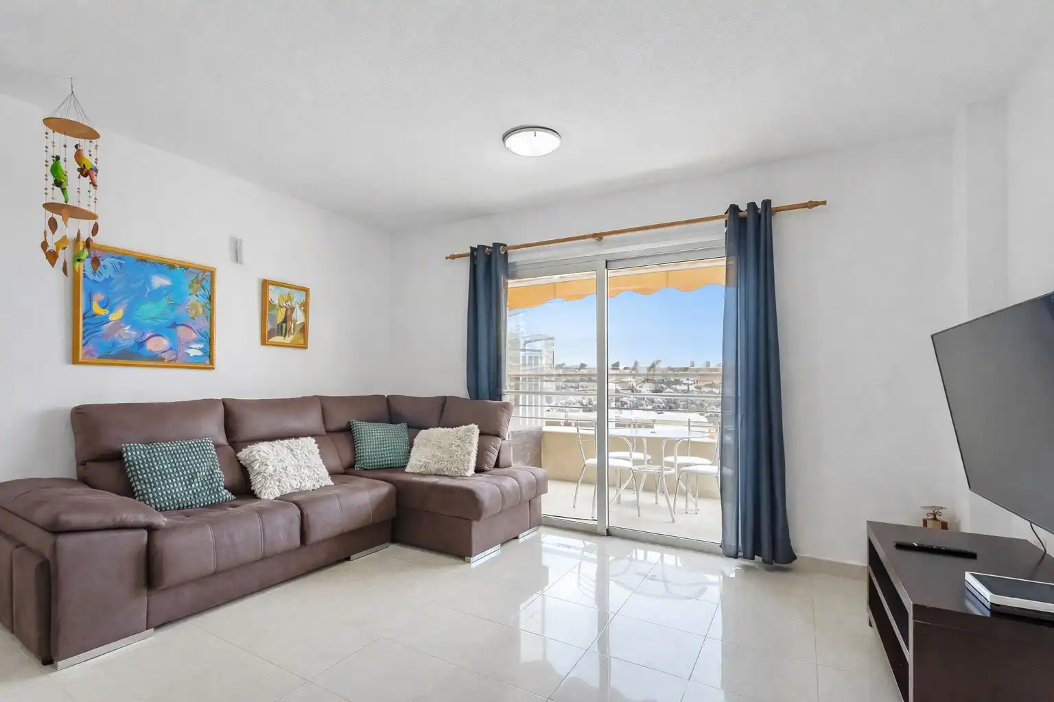 ruim appartement met panoramisch zicht  foto 6