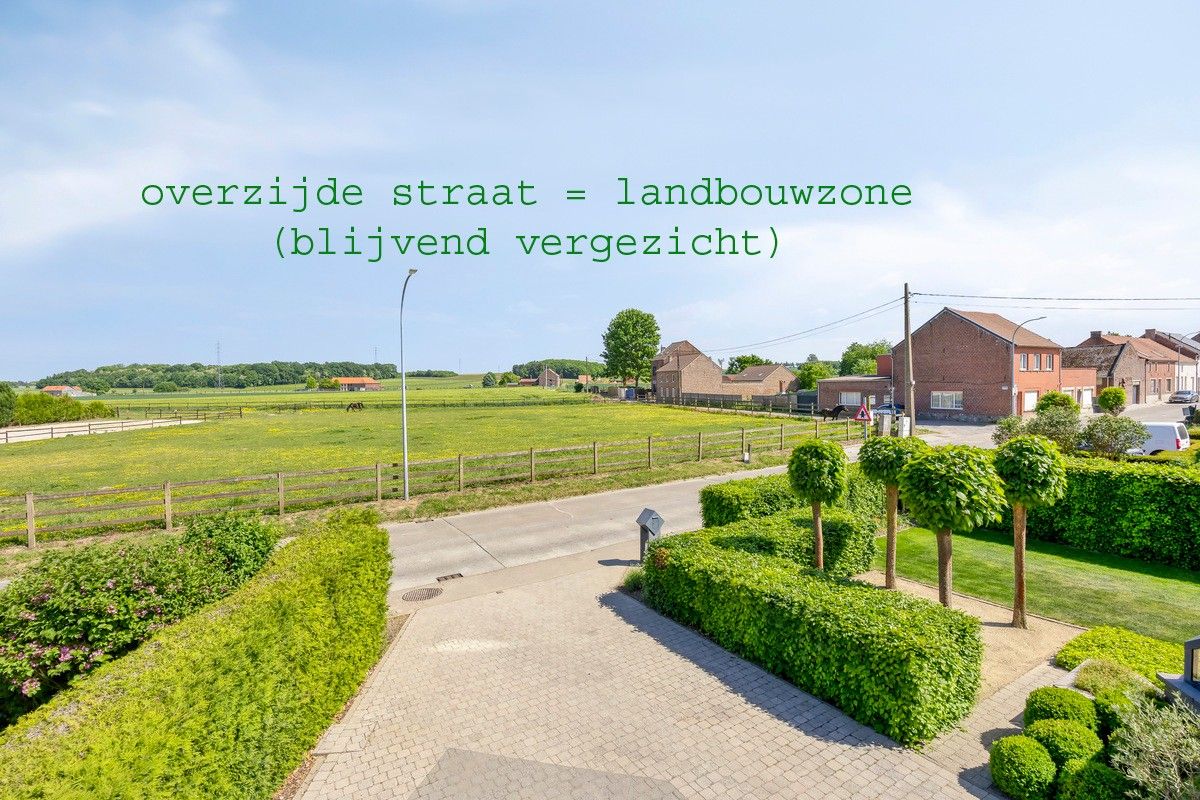 gezellige en lichtrijke villa op 9,50 are - 100 % instapklaar foto 5