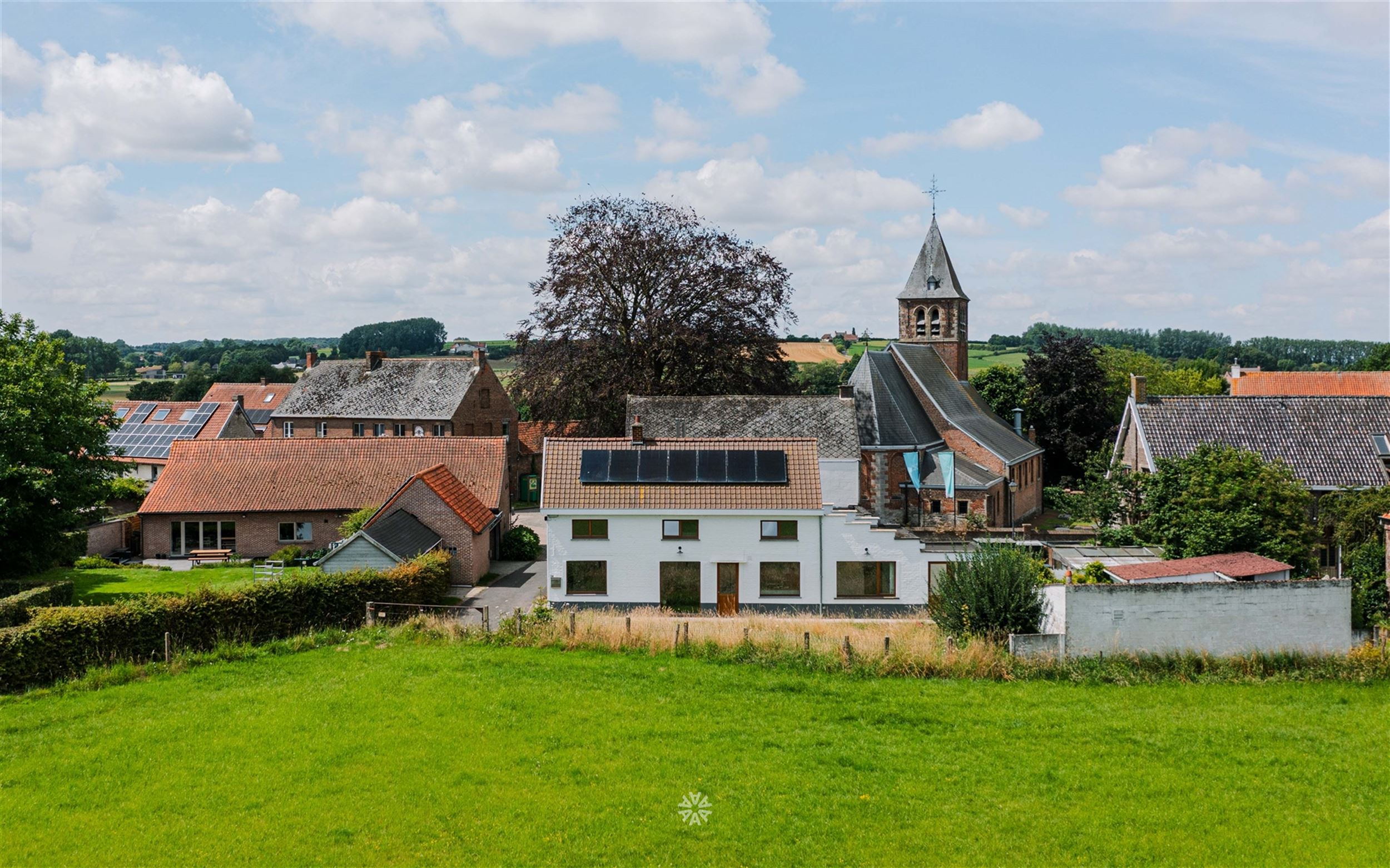 Uniek gelegen landhuis met adembenemend zicht foto 5