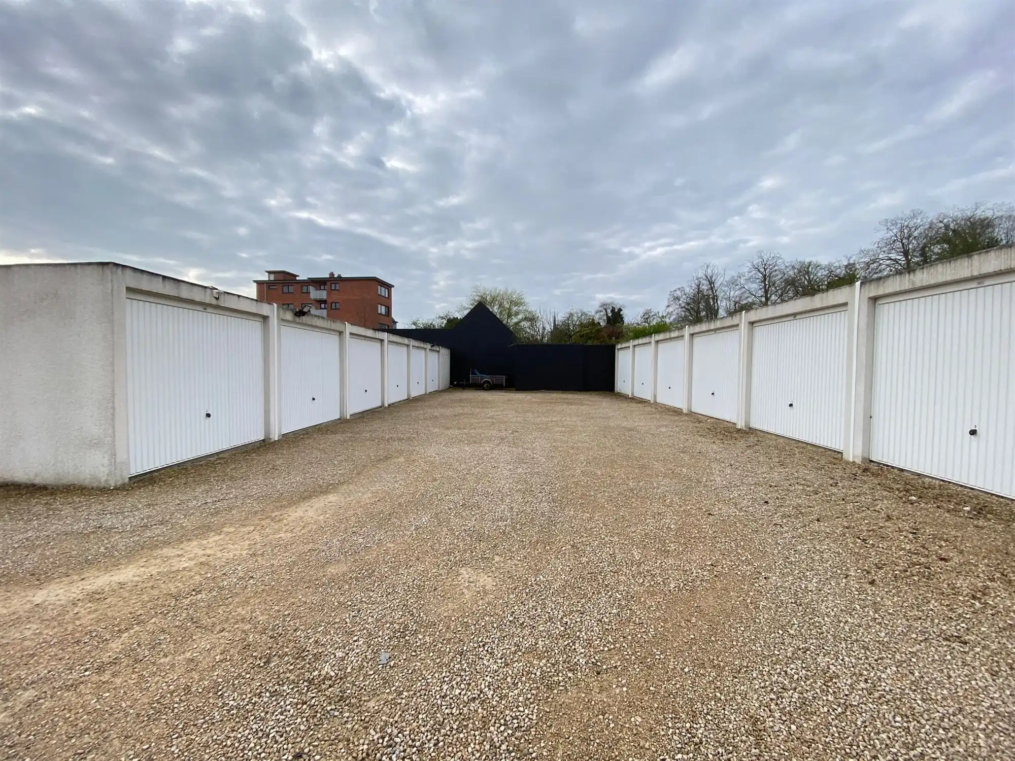 Tweeslaapkamer appartement met grote garagebox  foto 15