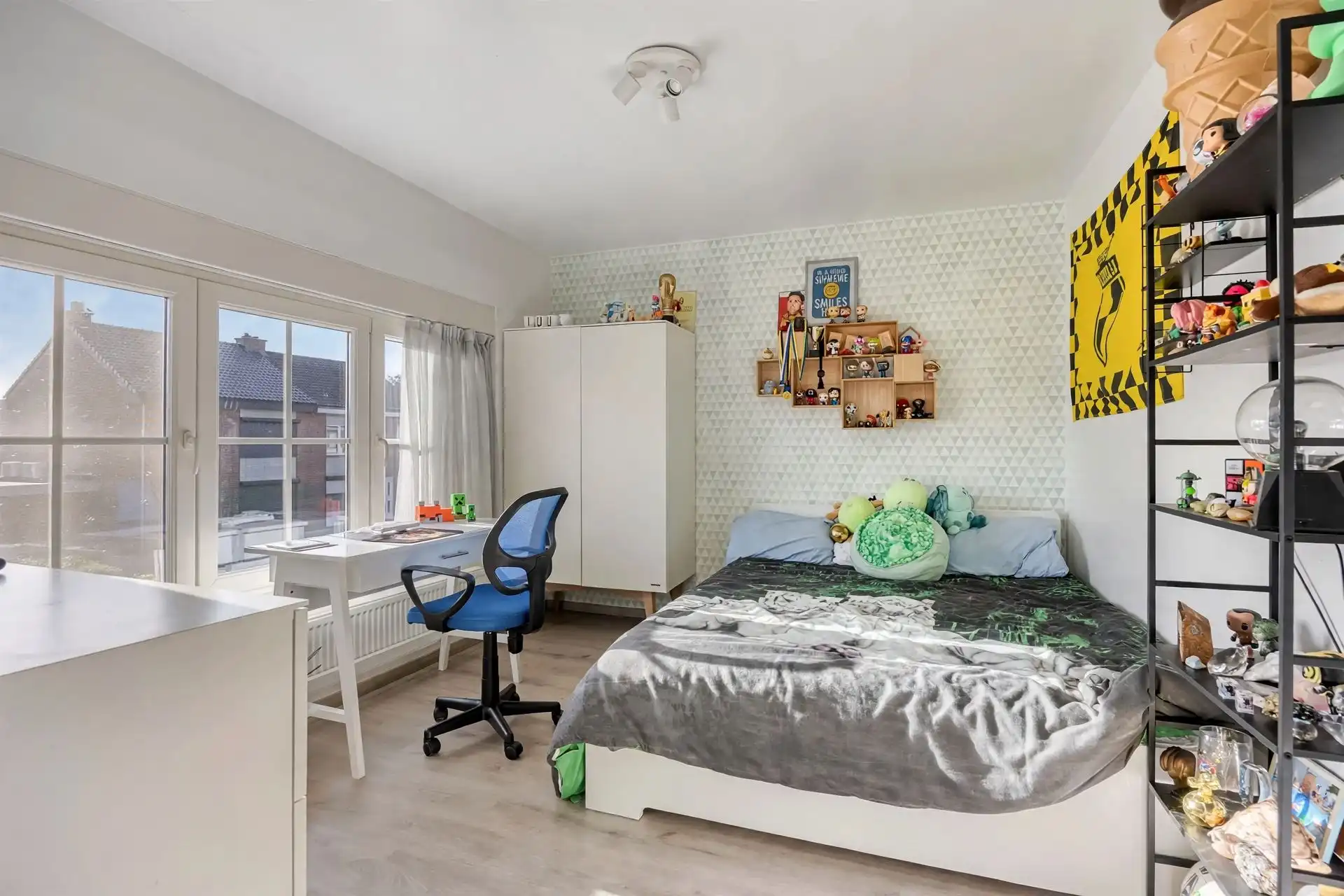 Instapklare woning met 2/3 slpk's in doodlopende straat! foto 15