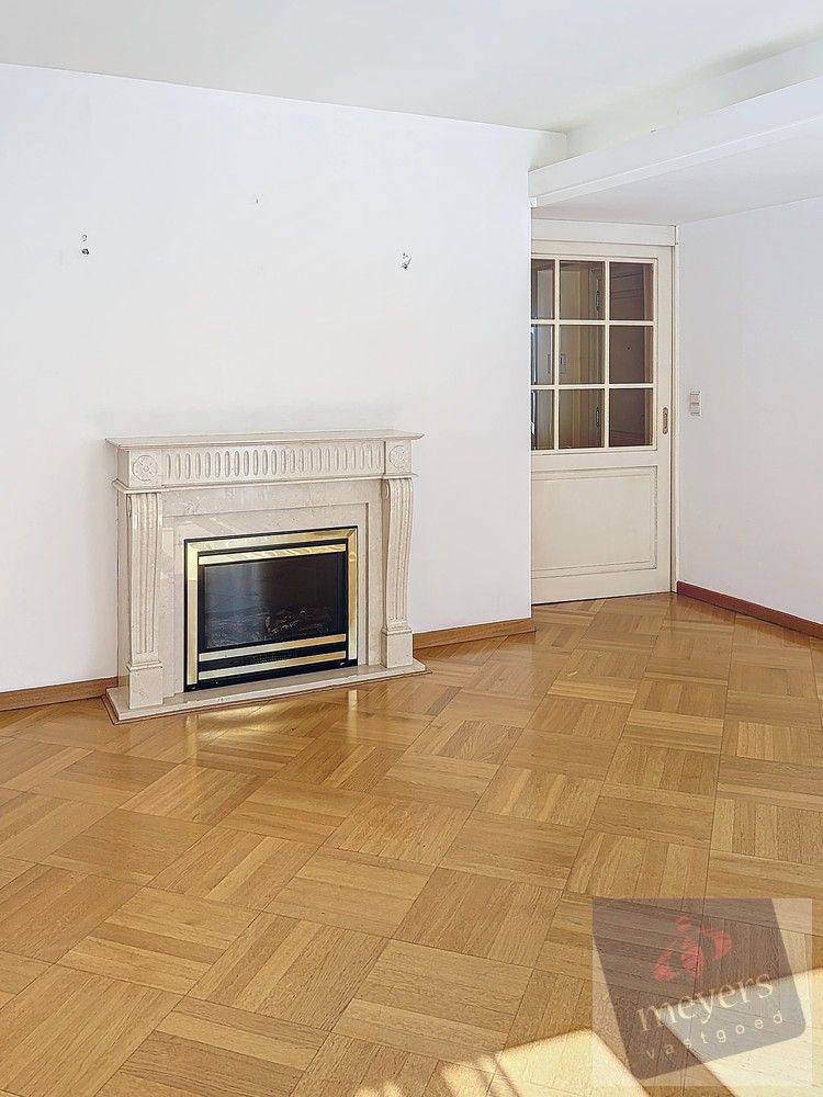 Unieke kans in hartje Hasselt – ruim appartement van 156 m² met optie tot opsplitsing foto 8